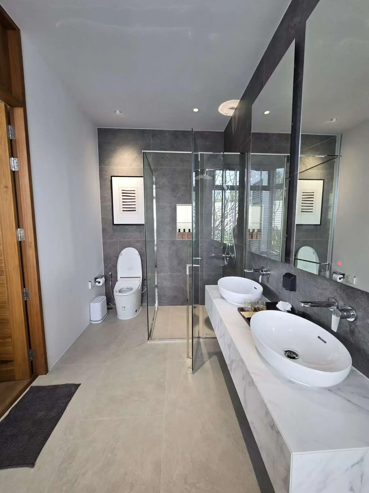 3-4 Bedrooms Luxury Pool Villas in Chalong, Phuket For Rent