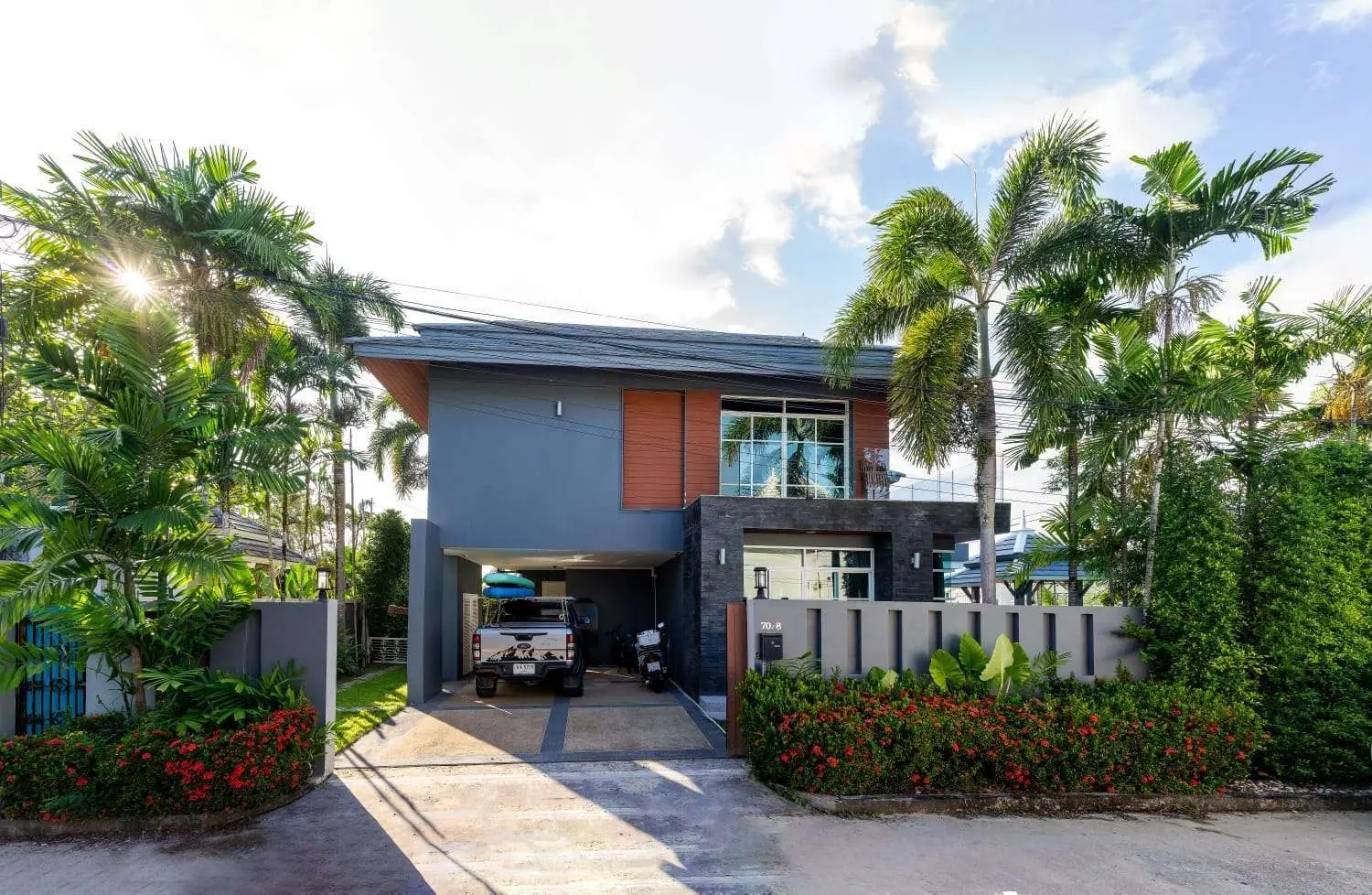 Spacious 4+1 Bedroom Private Pool Villa with Garden and Ample Parking For SALE - RENT
