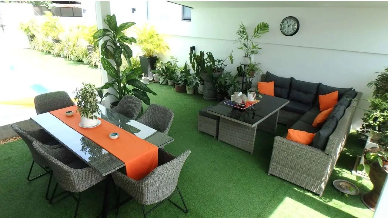 Modern Townhouse 3-Story Pool Villa in Rawai For Sale &amp; Rent