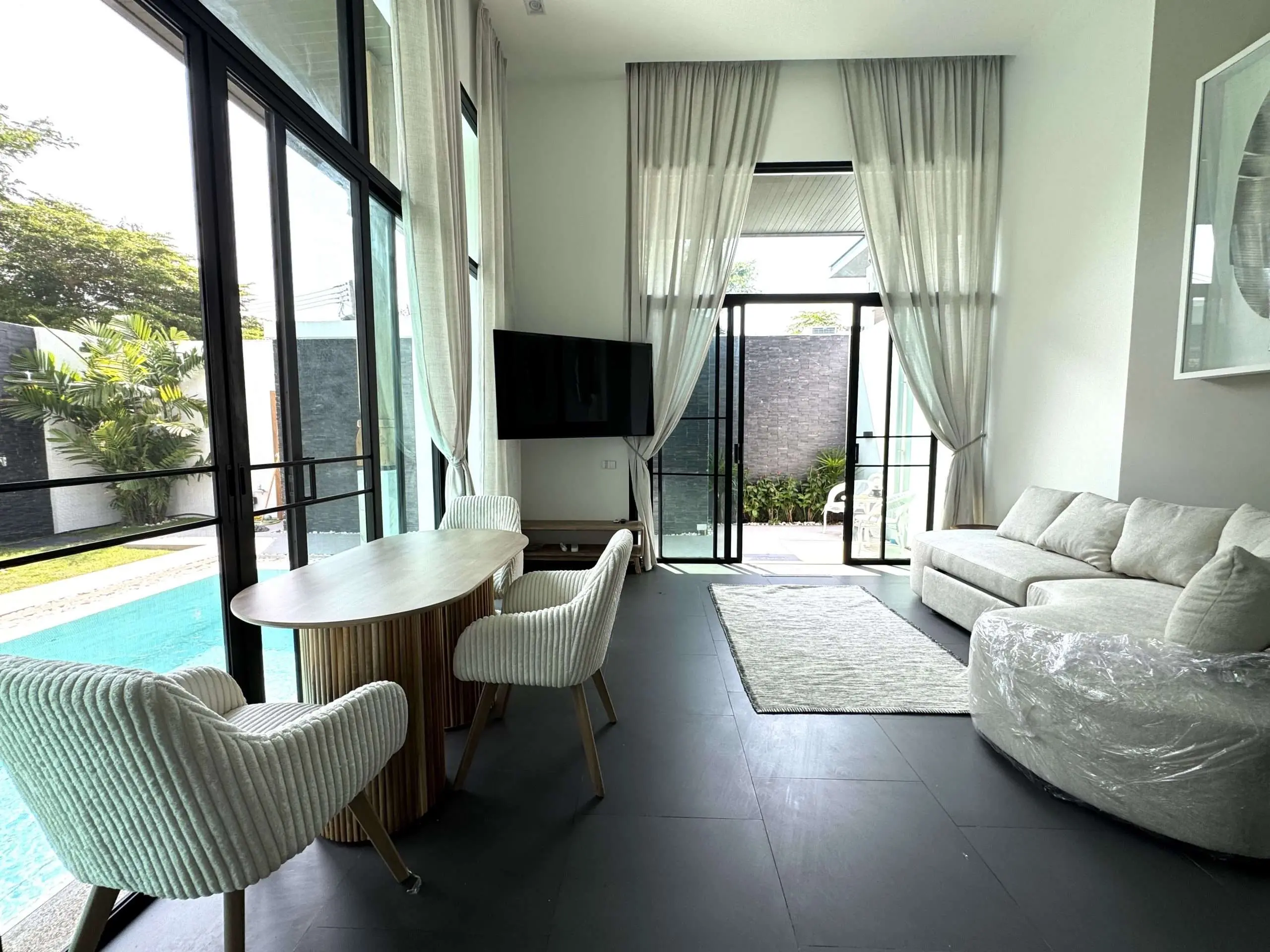 2-Bedroom Private Pool Villa in Cherng Talay