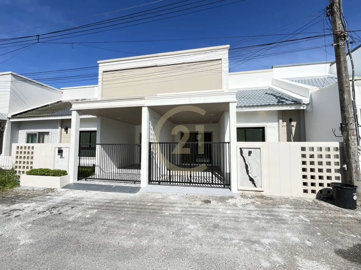 2 Bedroom Townhome in Prime Location Near Lotus Thalang