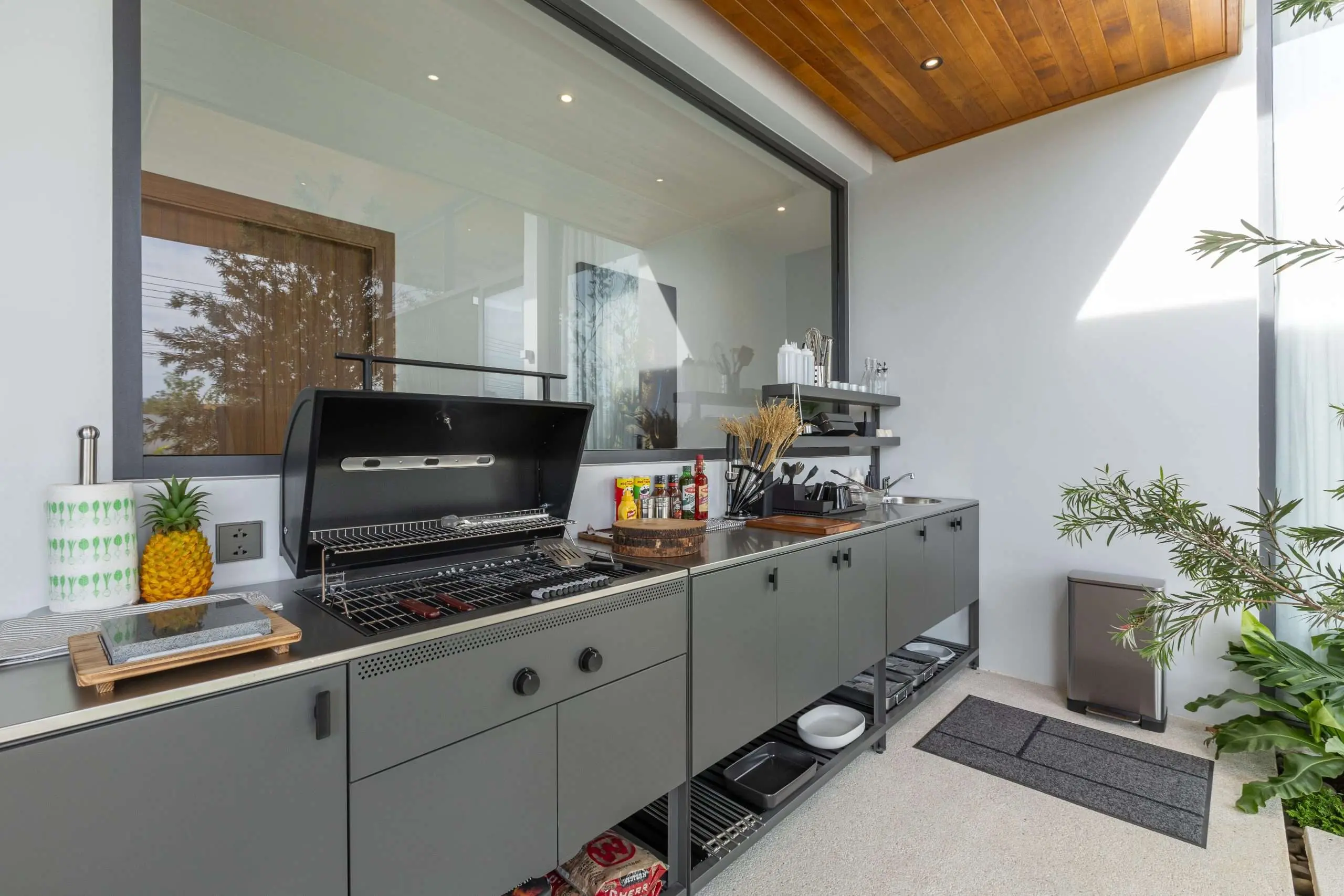 3-4 Bedrooms Modern Tropical Villas in Cherng Talay