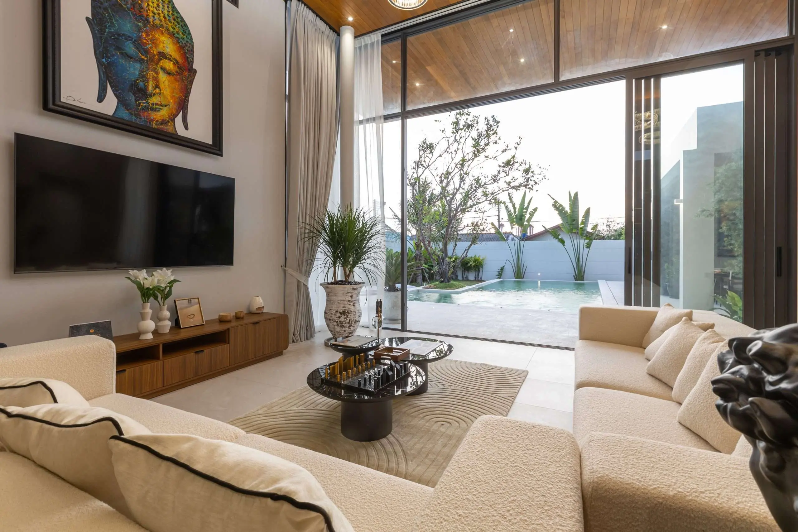 3-4 Bedrooms Modern Tropical Villas in Cherng Talay