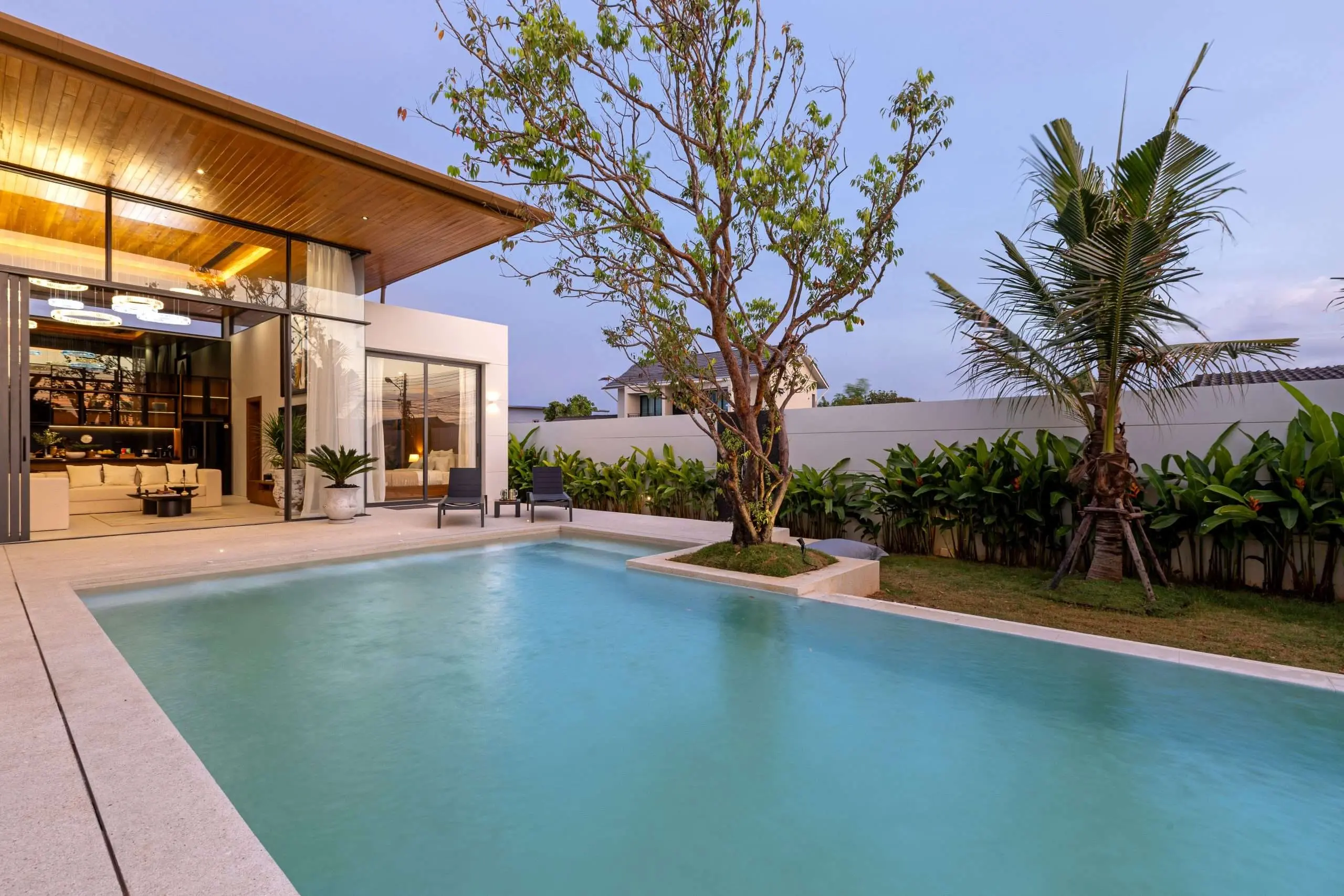 3-4 Bedrooms Modern Tropical Villas in Cherng Talay