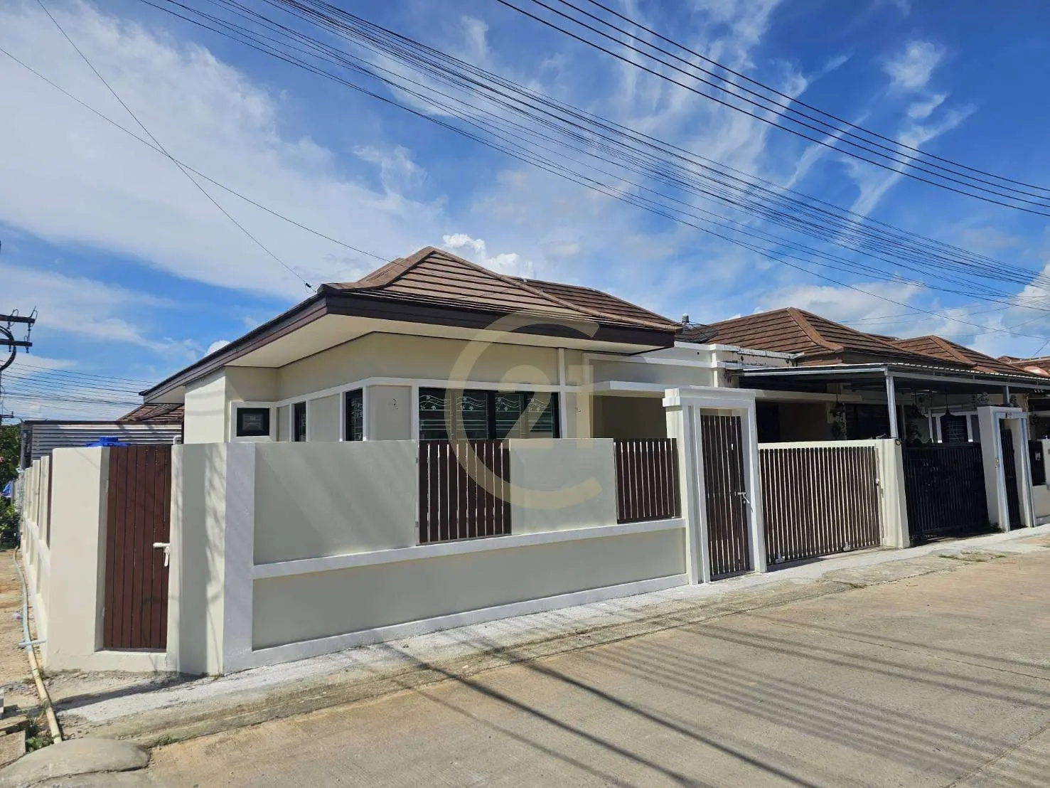2 Bedroom house for sale in Bangjo
