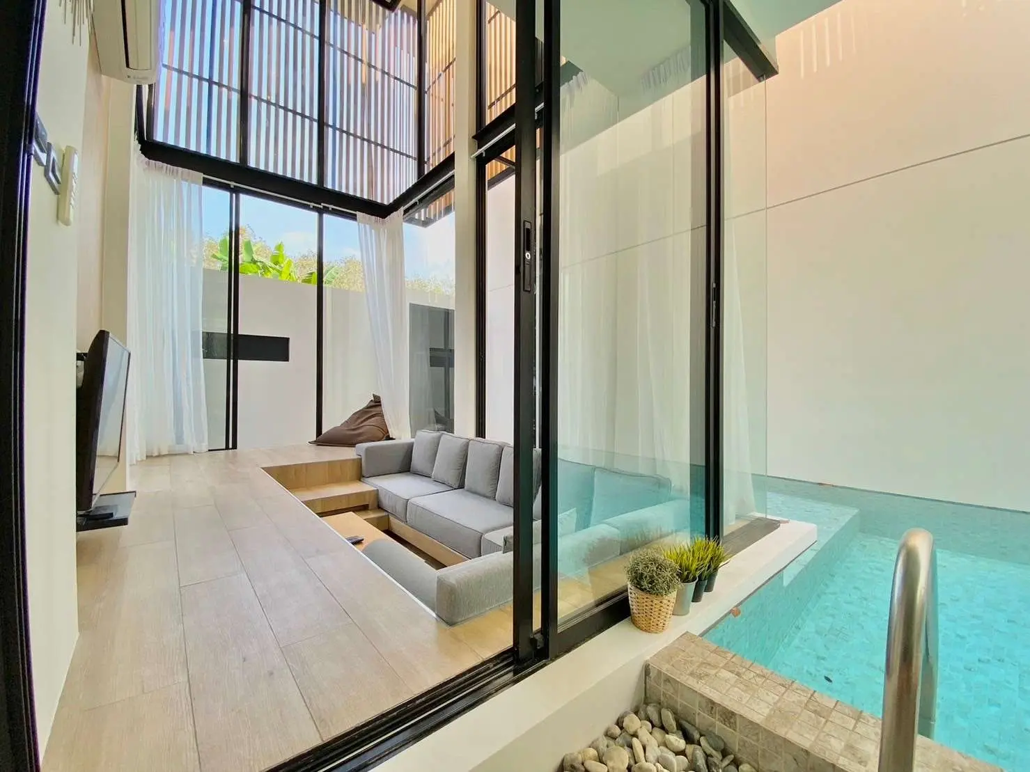 3-Bedroom Pool Villa in Prime Phuket Location