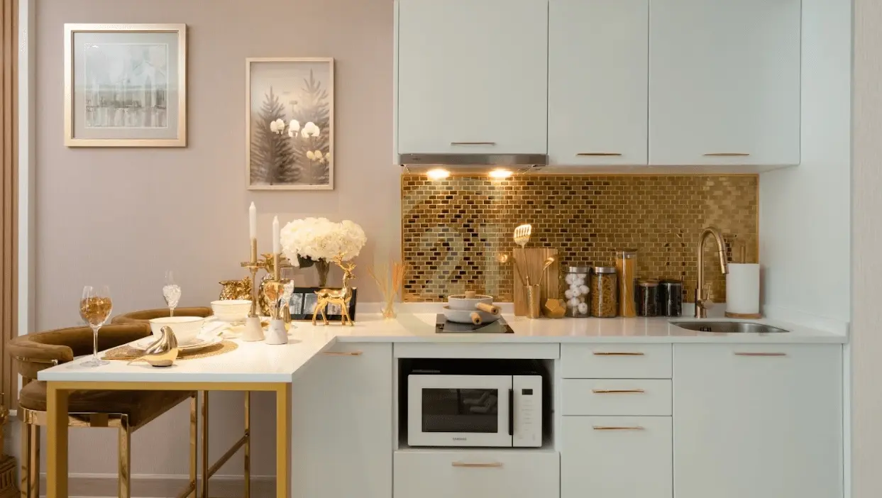 Luxury 1-3 Bedroom and Penthouse Condominium for Sale in the Heart of Phuket