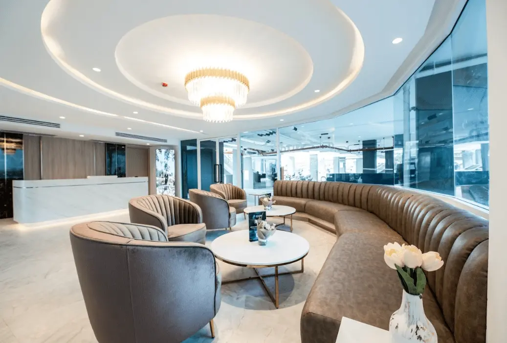 Luxury 1-3 Bedroom and Penthouse Condominium for Sale in the Heart of Phuket