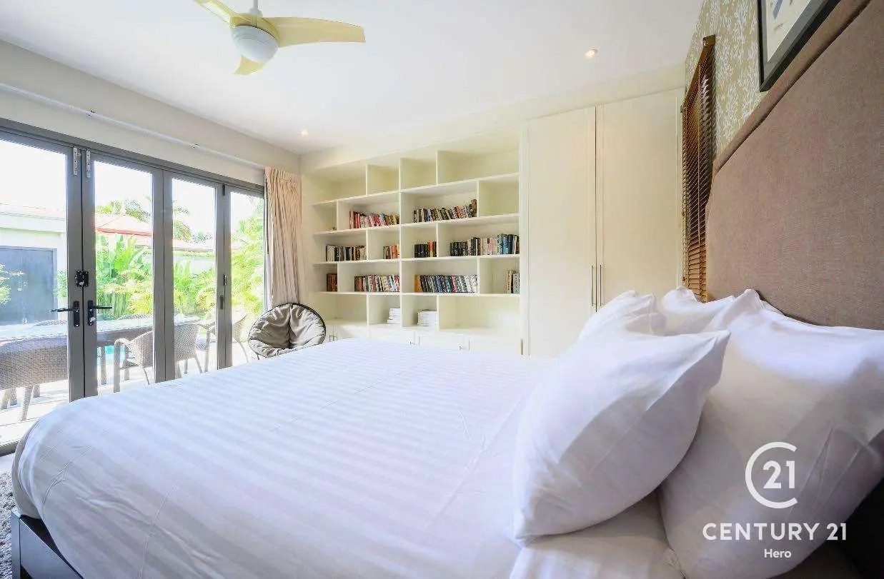 3-Bedroom Private Pool Villa in Naiharn