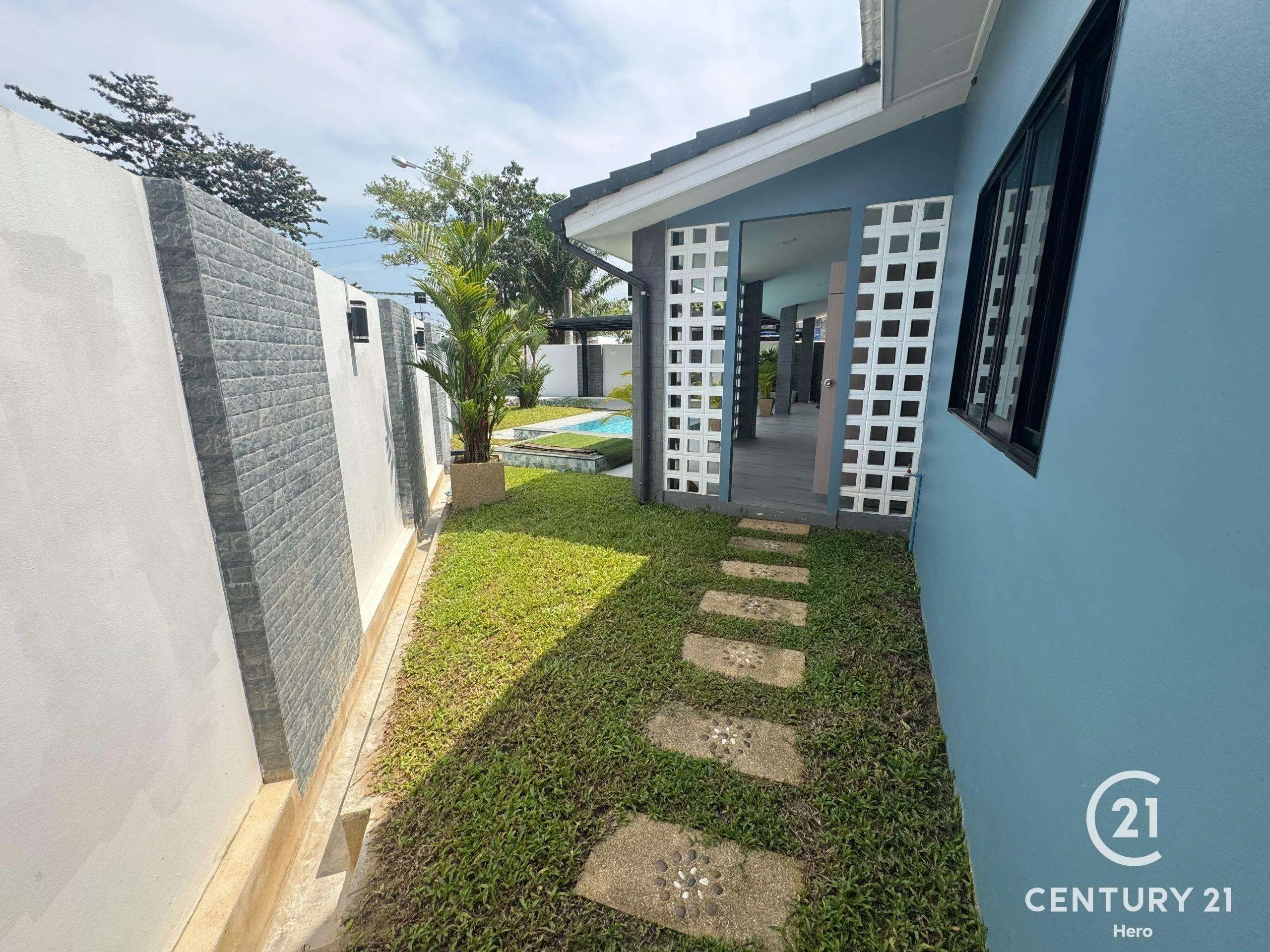 2 Bedroom Villa for Sale and Rent near Ban Don Thalang