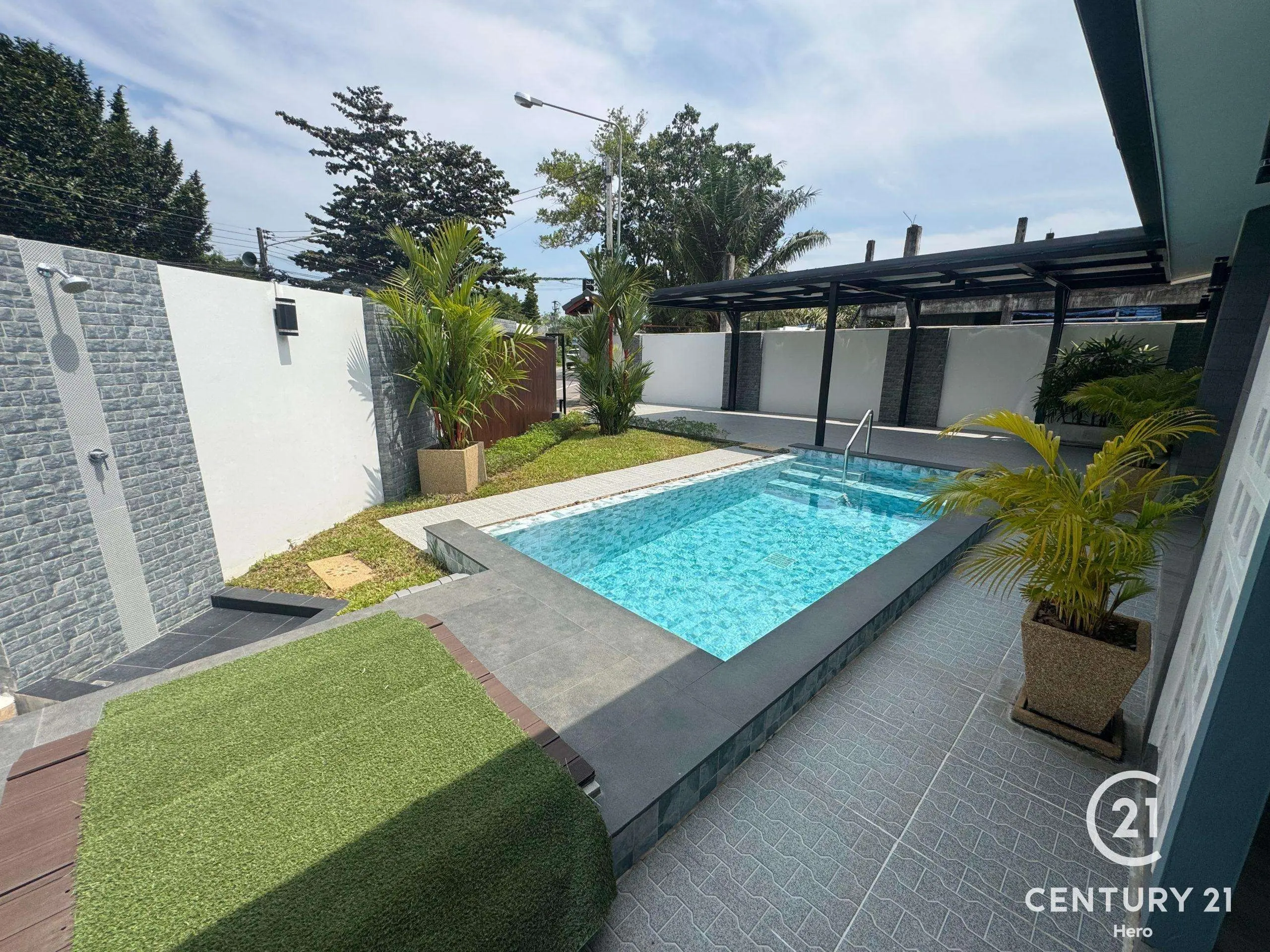 2 Bedroom Villa for Sale and Rent near Ban Don Thalang