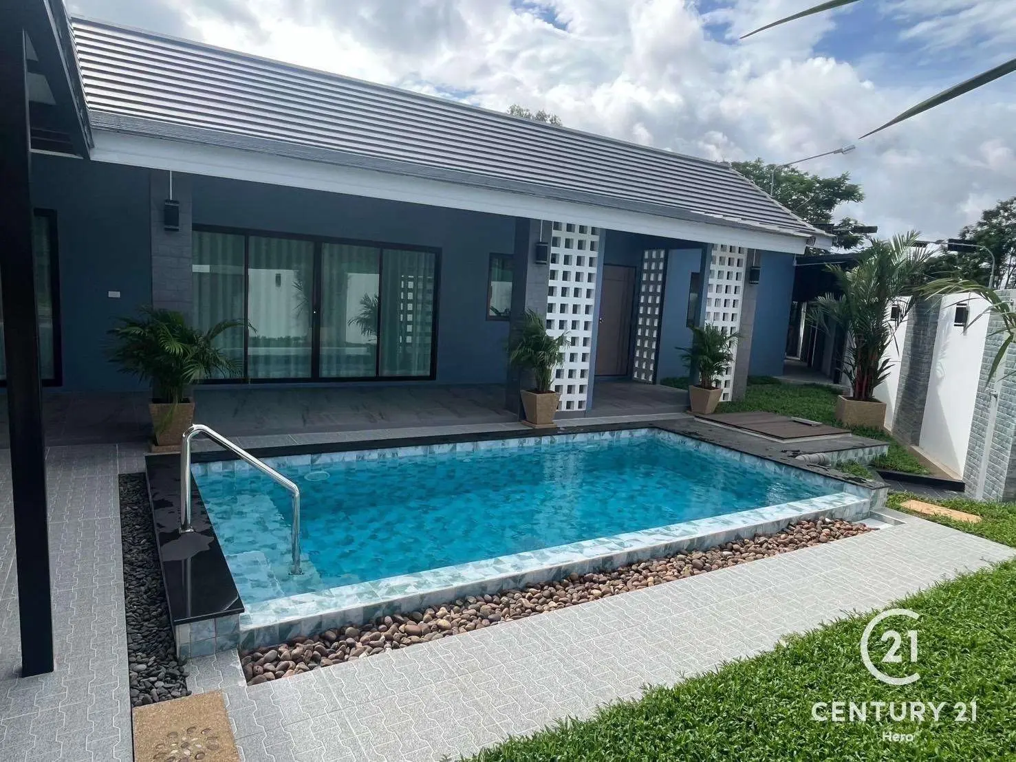 2 Bedroom Villa for Sale and Rent near Ban Don Thalang