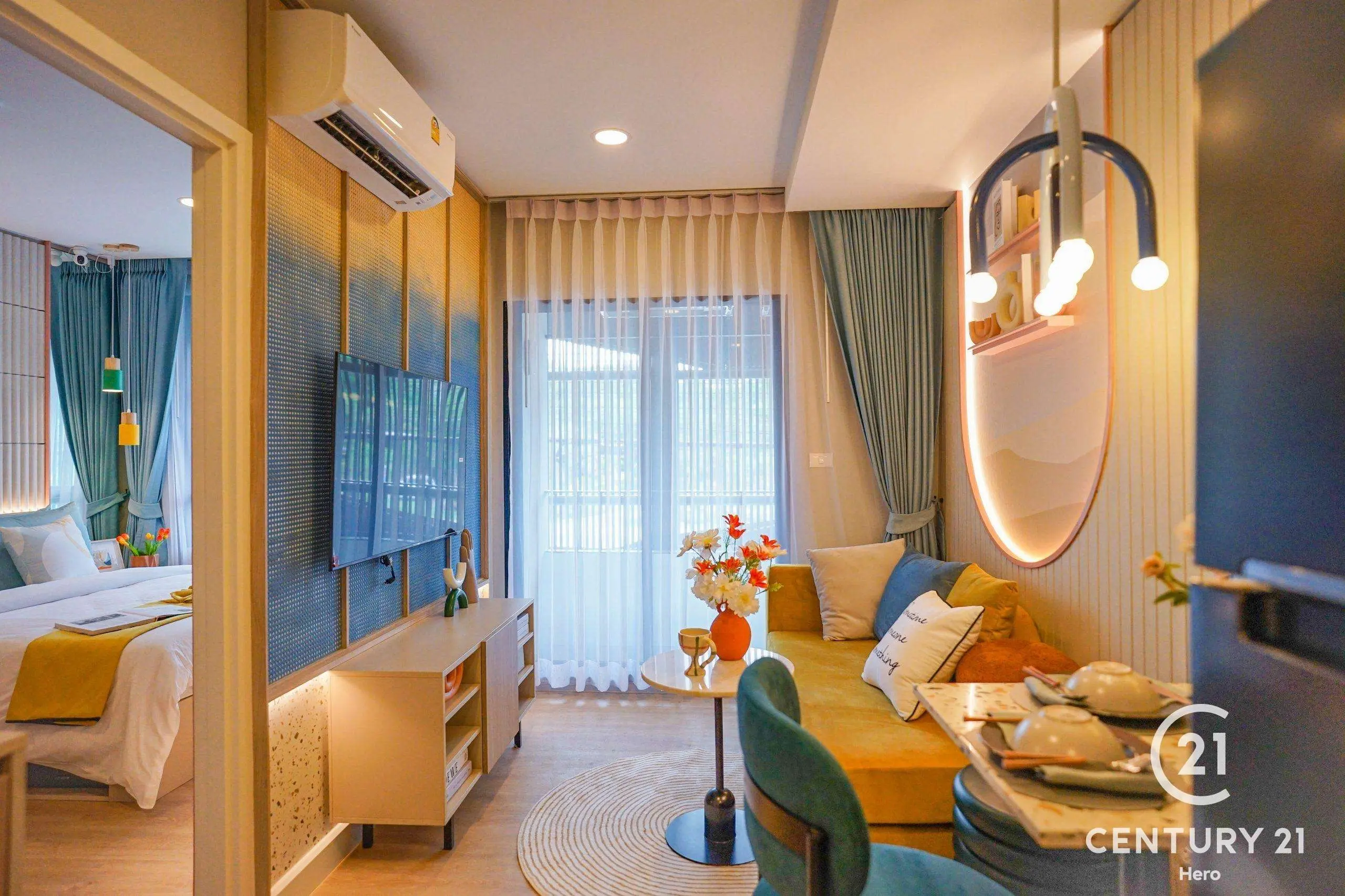 1 Bedrooms Luxury Condominium near Robinson Thalang
