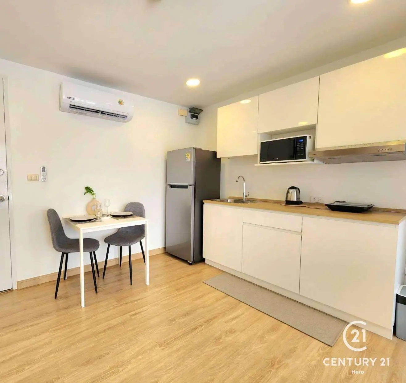 1 Bedroom Condominium for Sale near Oak Meadow International School
