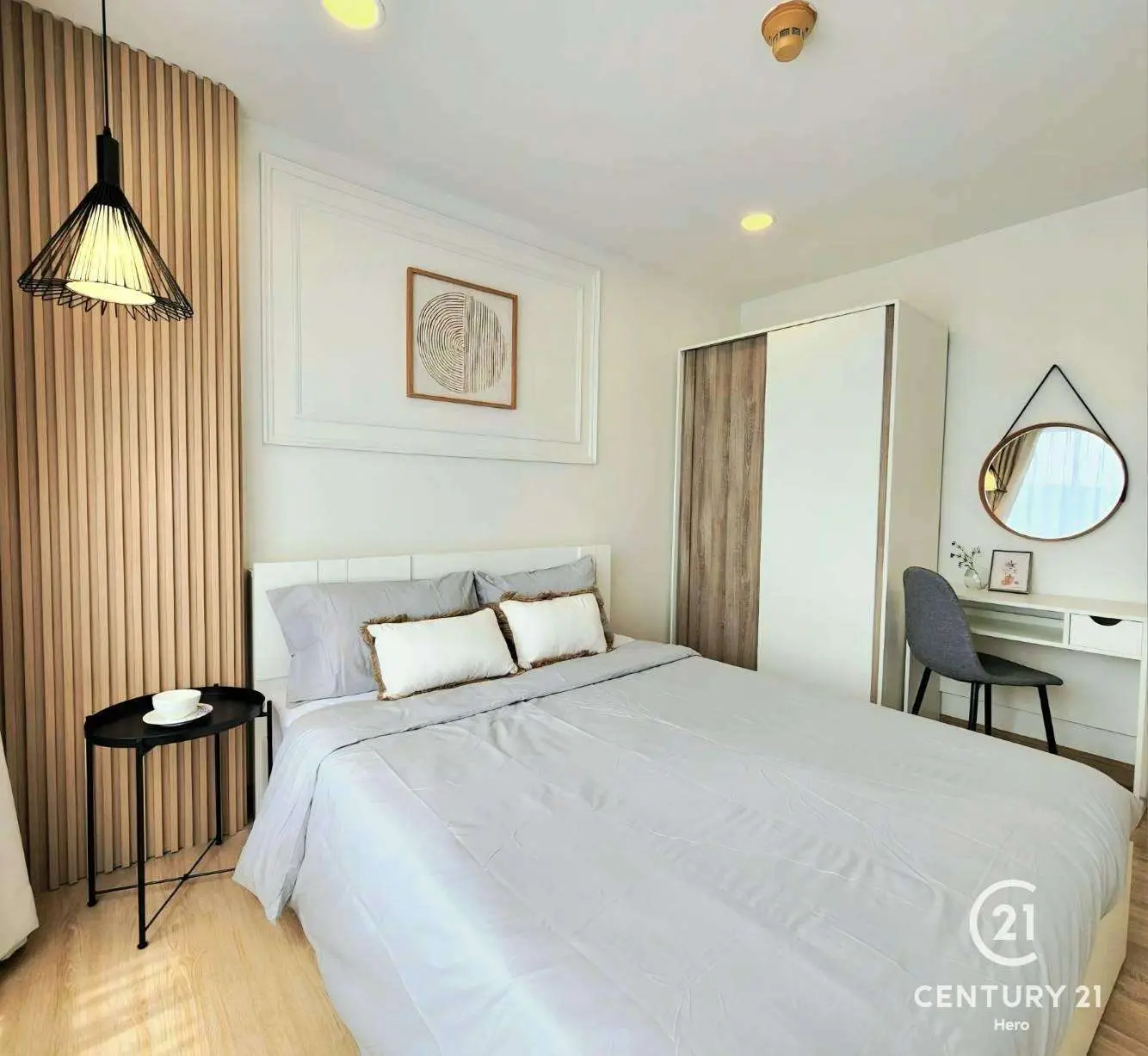 1 Bedroom Condominium for Sale near Oak Meadow International School