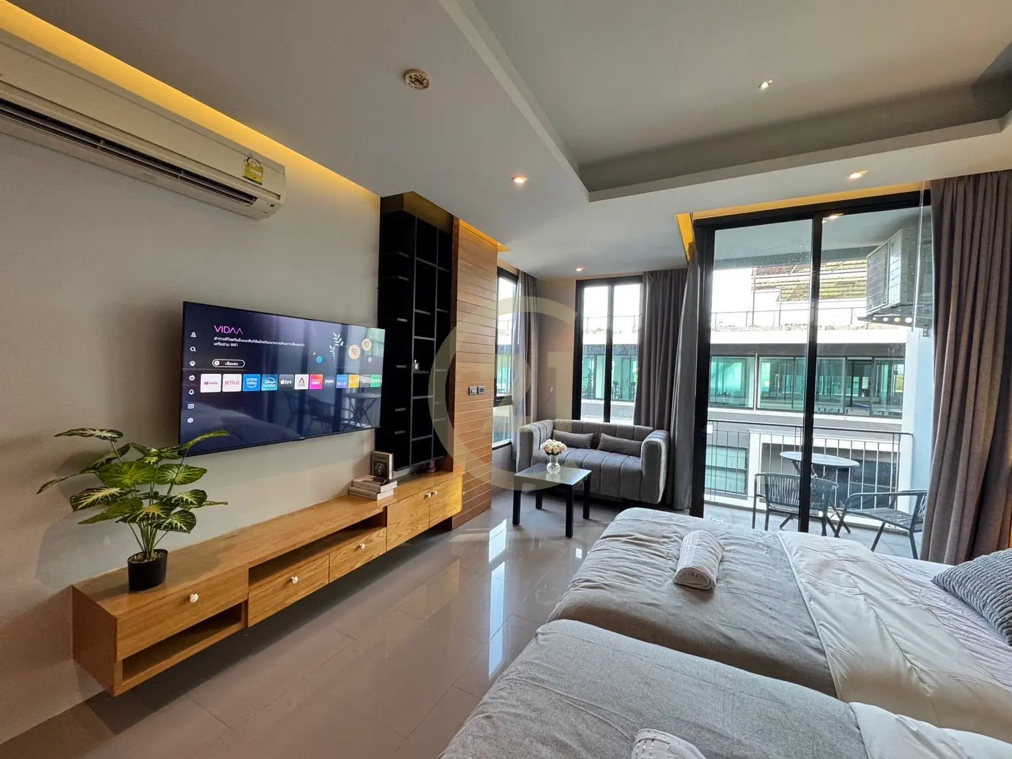 1 Bedroom Spacious Studio Condominium for Sale & Rent in Rawai