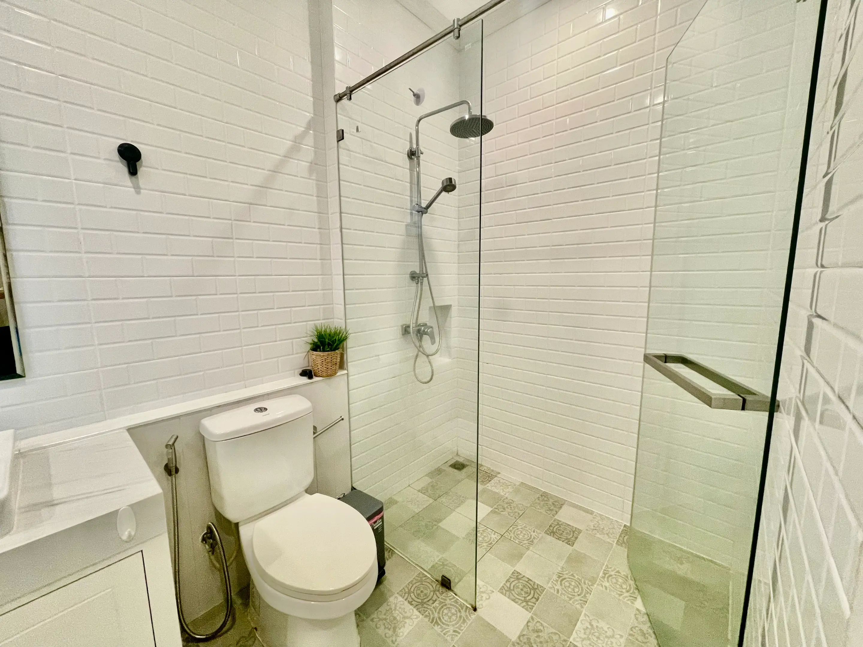 3 Bedrooms Spacious Pool Villas in Chalong – Ideal for Family Living