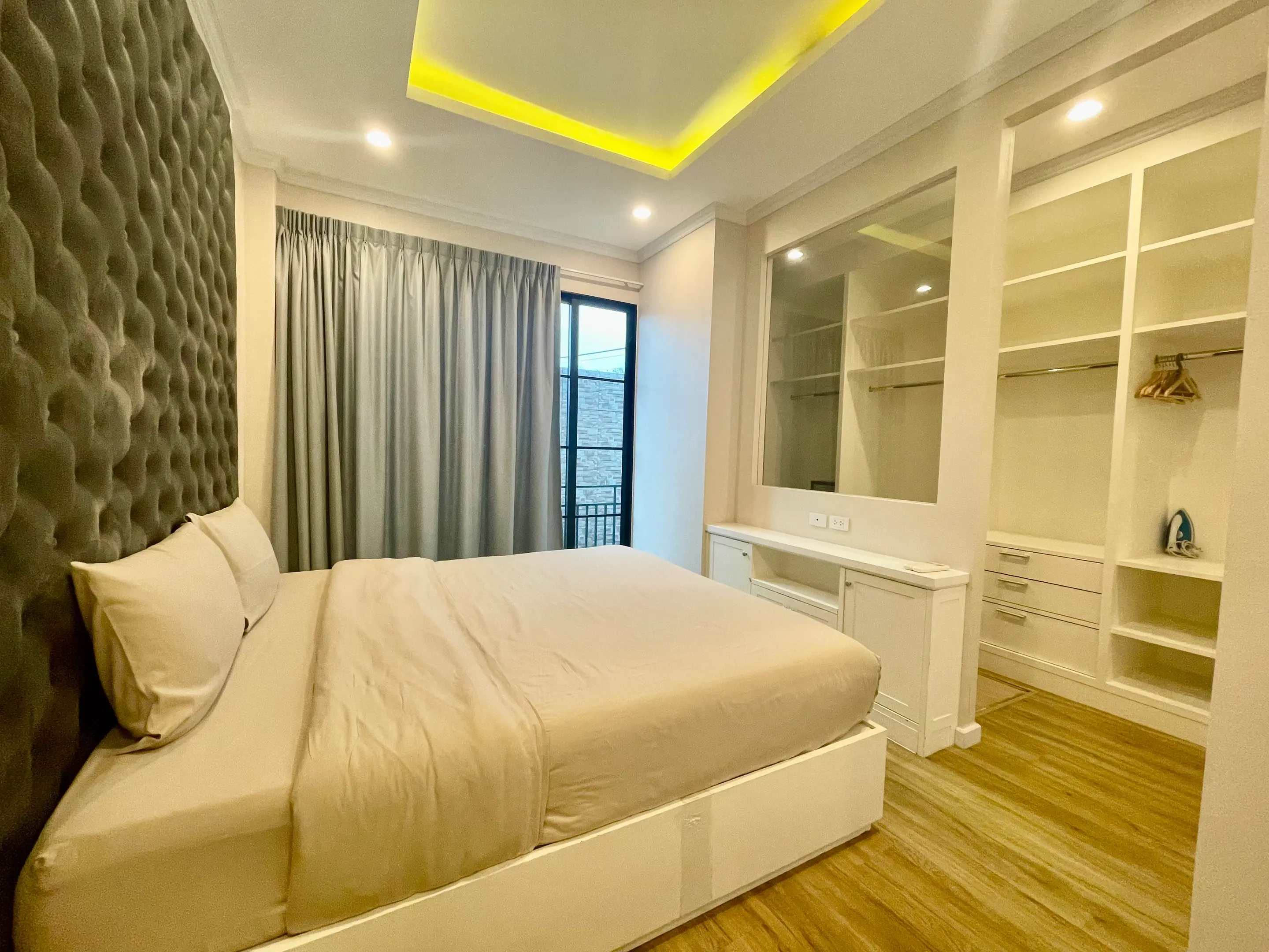 3 Bedrooms Spacious Pool Villas in Chalong – Ideal for Family Living