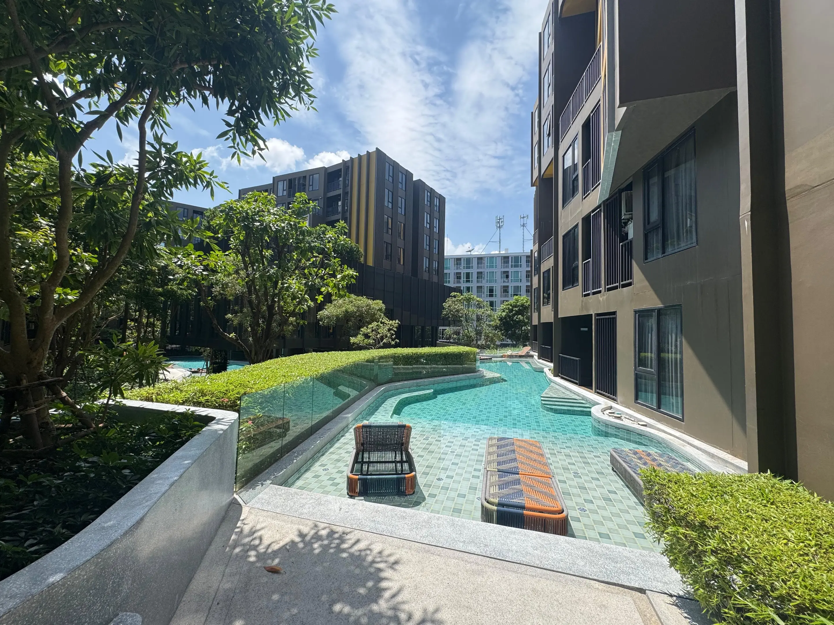 Studio Condo for Rent at The Base Central