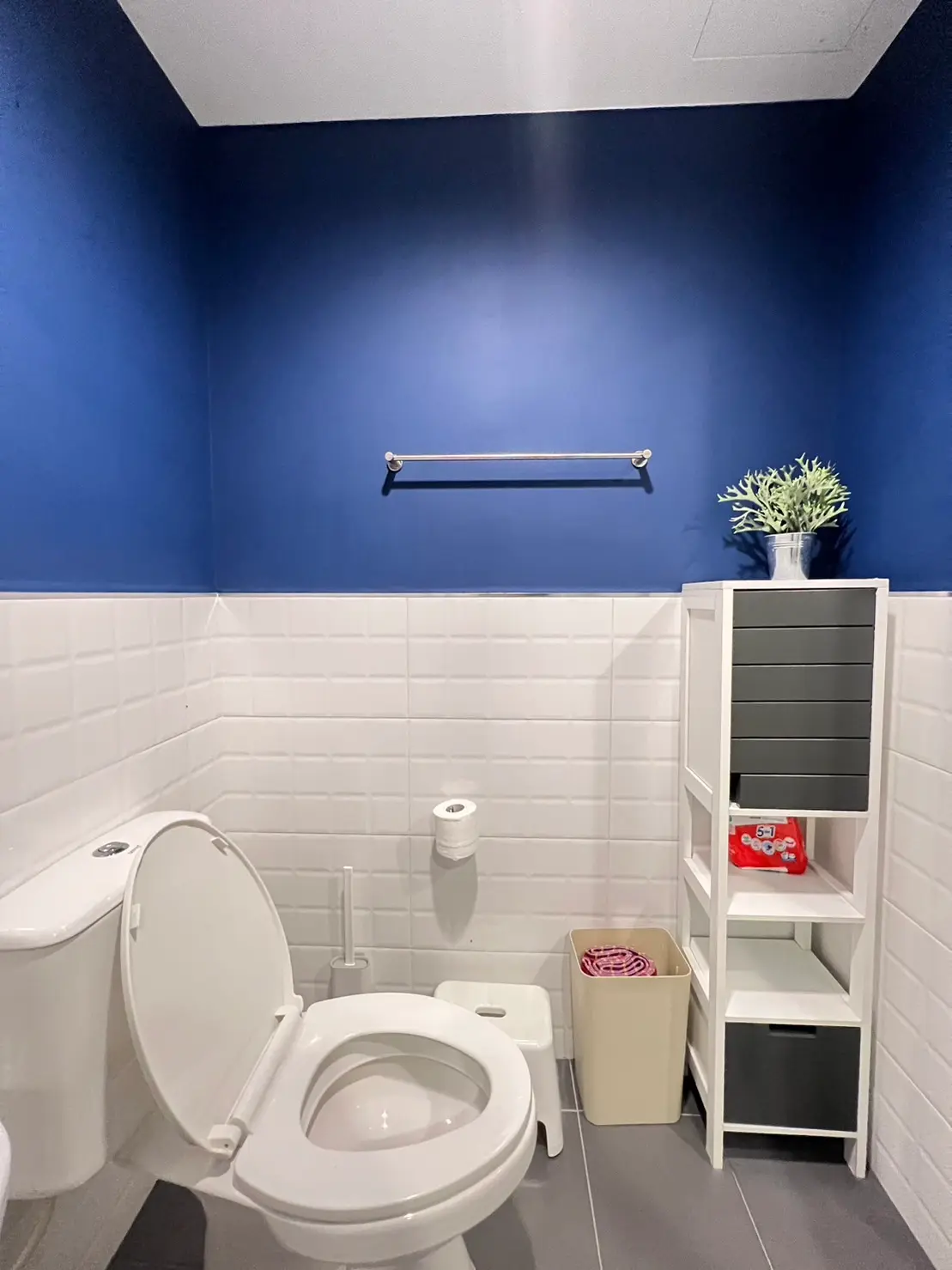 Studio Condo for Rent at The Base Central