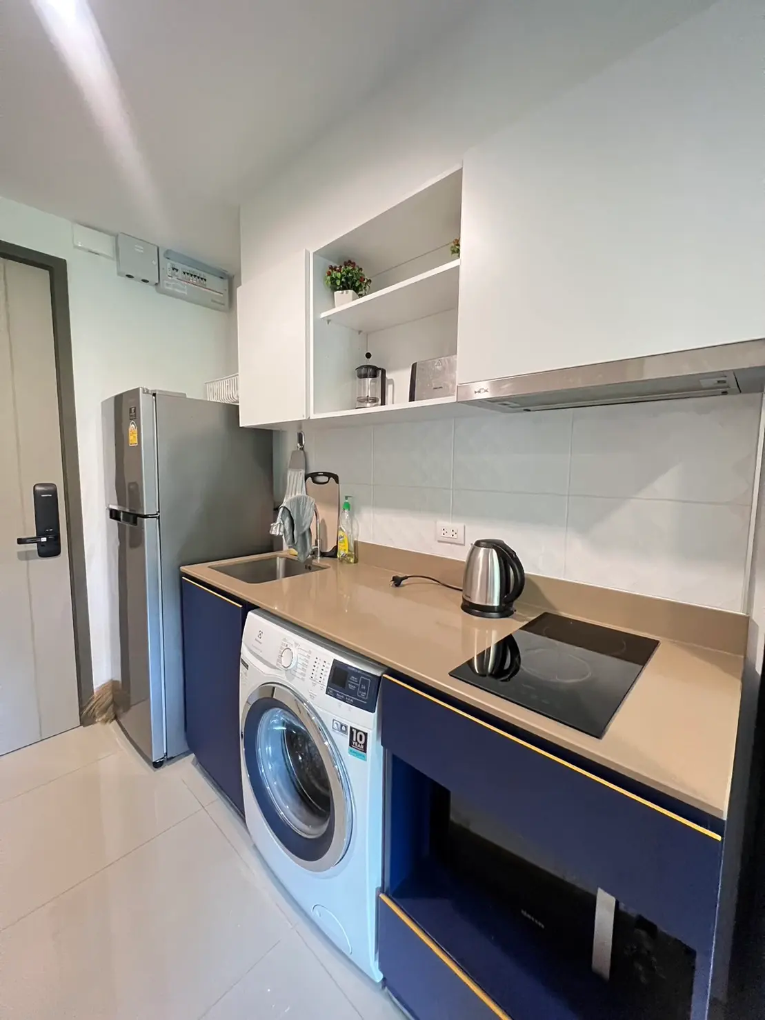 Studio Condo for Rent at The Base Central
