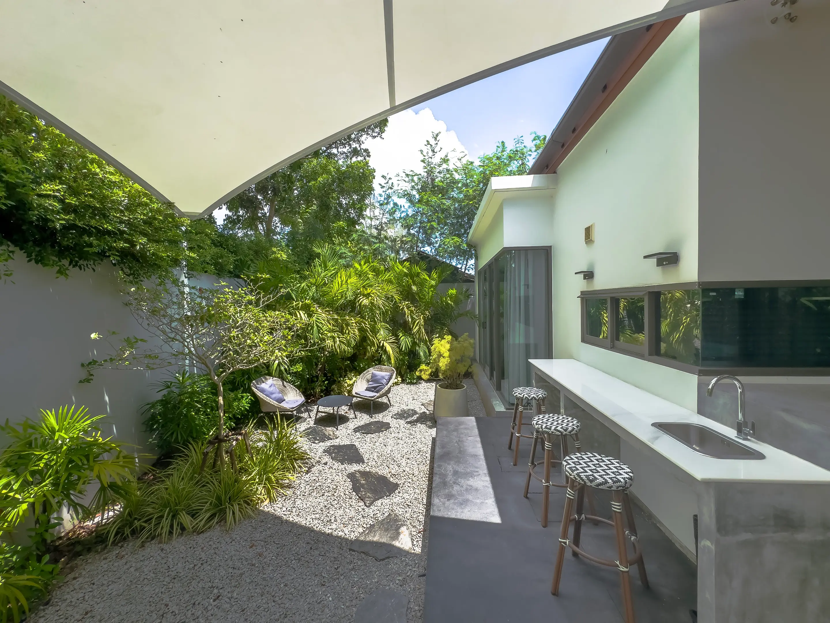 2 Bedroom Pool Villa in Chalong for rent