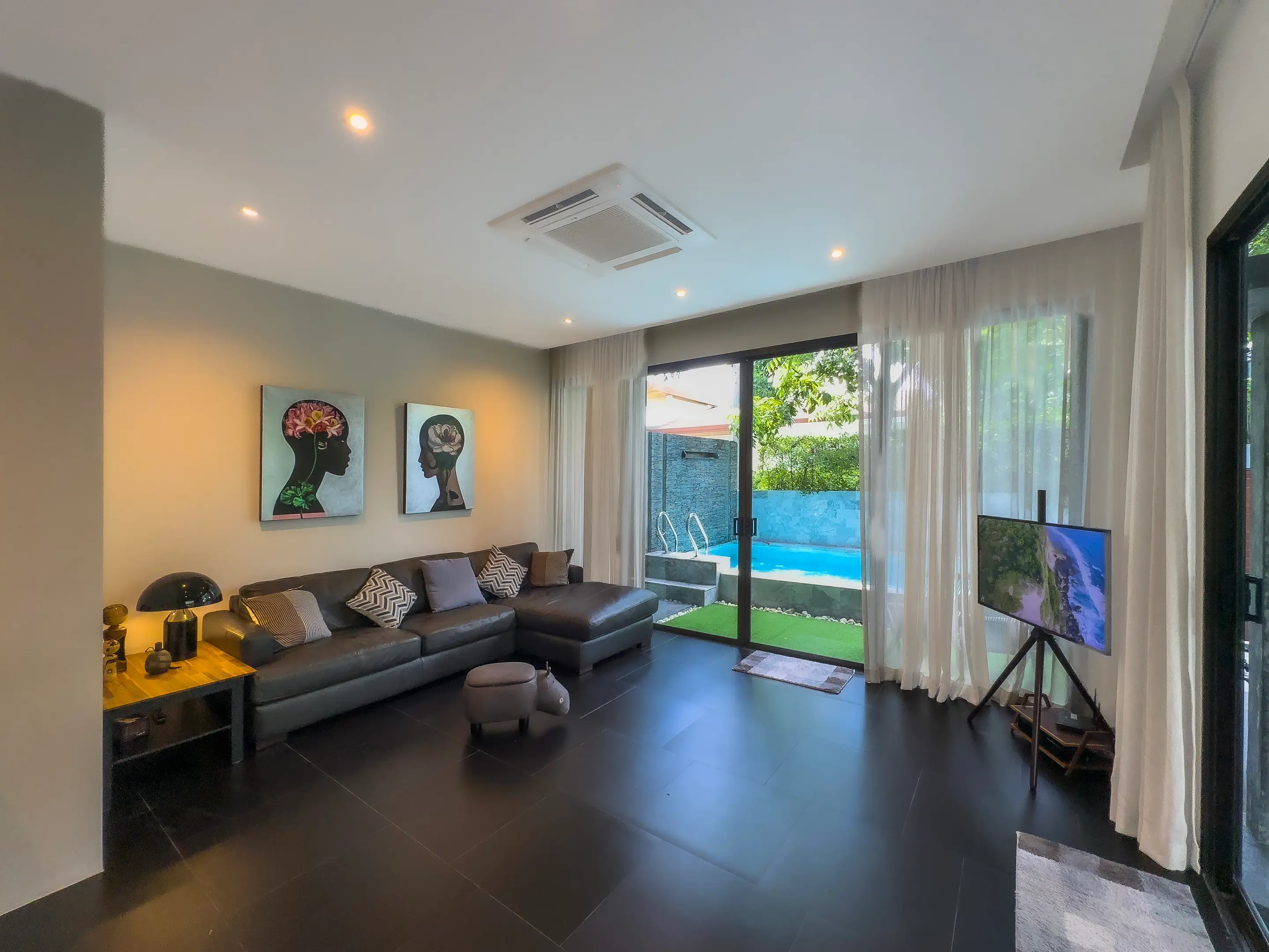 2 Bedroom Pool Villa in Chalong for rent
