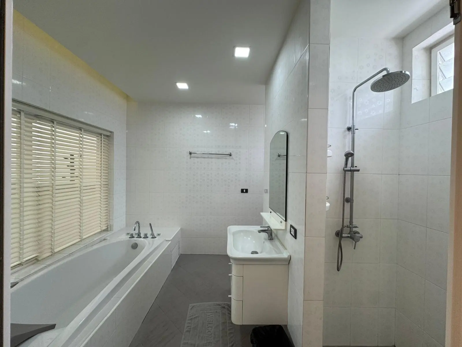 1 Bedroom House for rent in Chalong