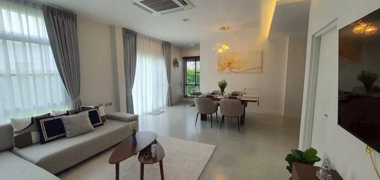 4 Bedroom Villa for rent in Ratsada