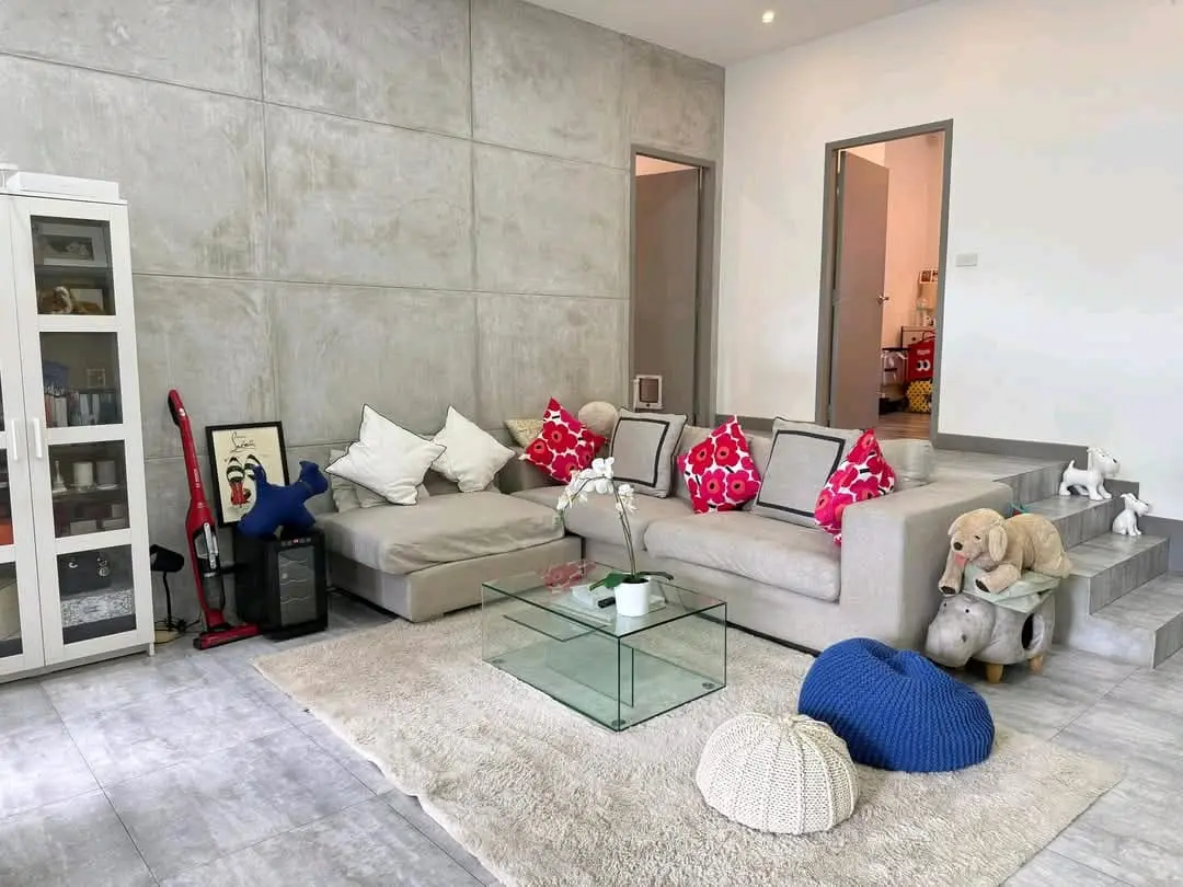 2 Bedroom Bright, Modern Villa with Private Pool 