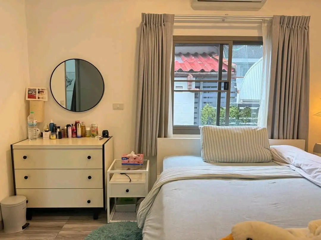 2 Bedroom Bright, Modern Villa with Private Pool 