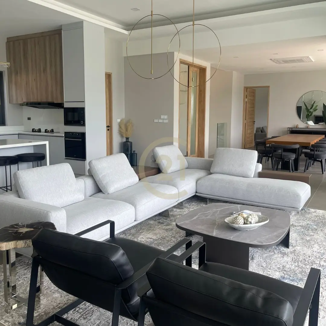 4 Bedrooms Elevated Luxury Living with Panoramic Mountain Views in Phuket