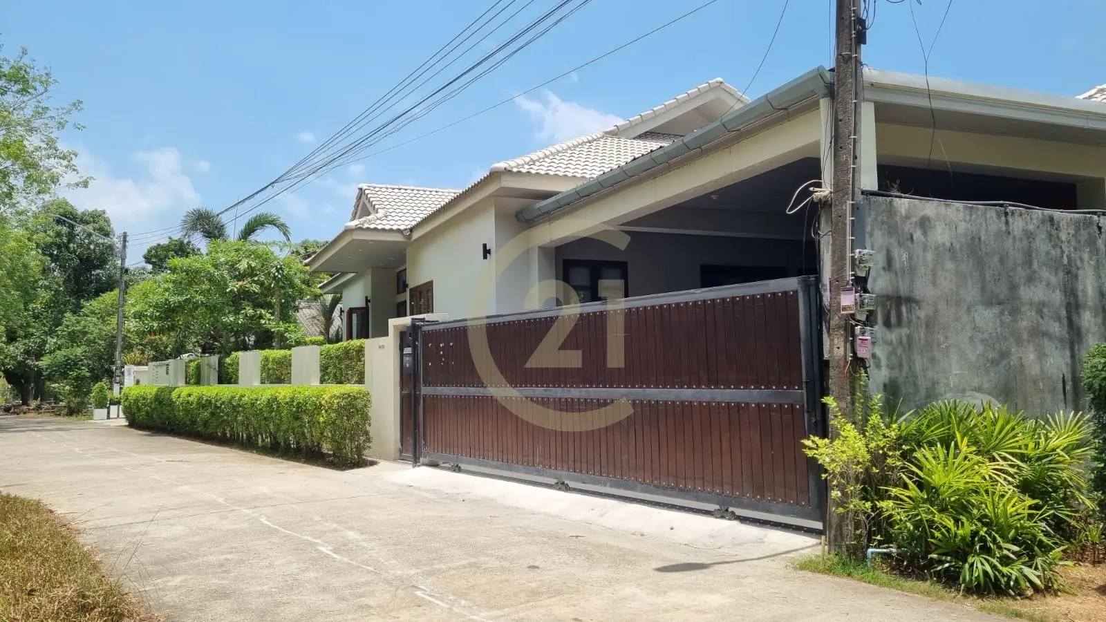 Private 3+1 Bedroom Pool Villa for Sale in Paklok, Phuket