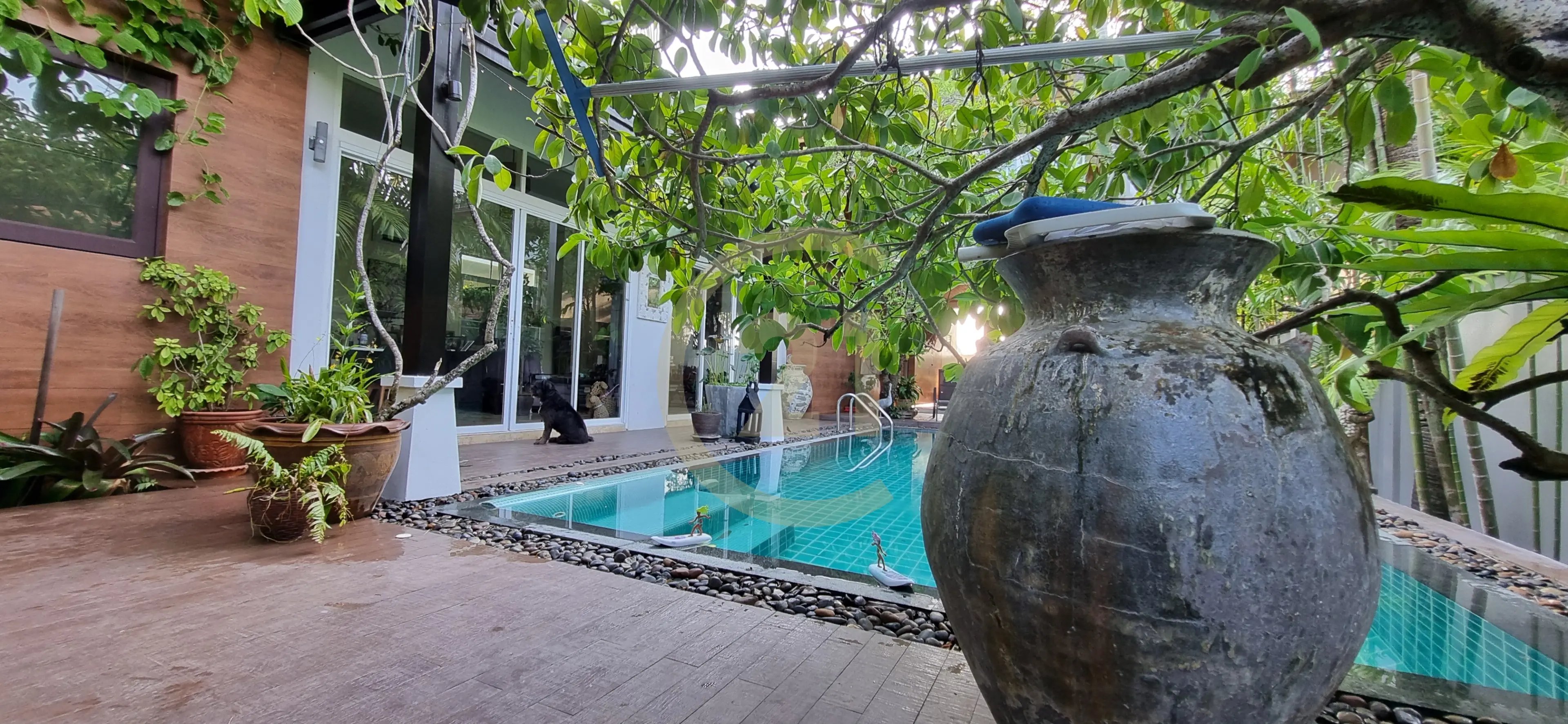 Private Pool Villa with 3 Ensuite Bedrooms in Rawai