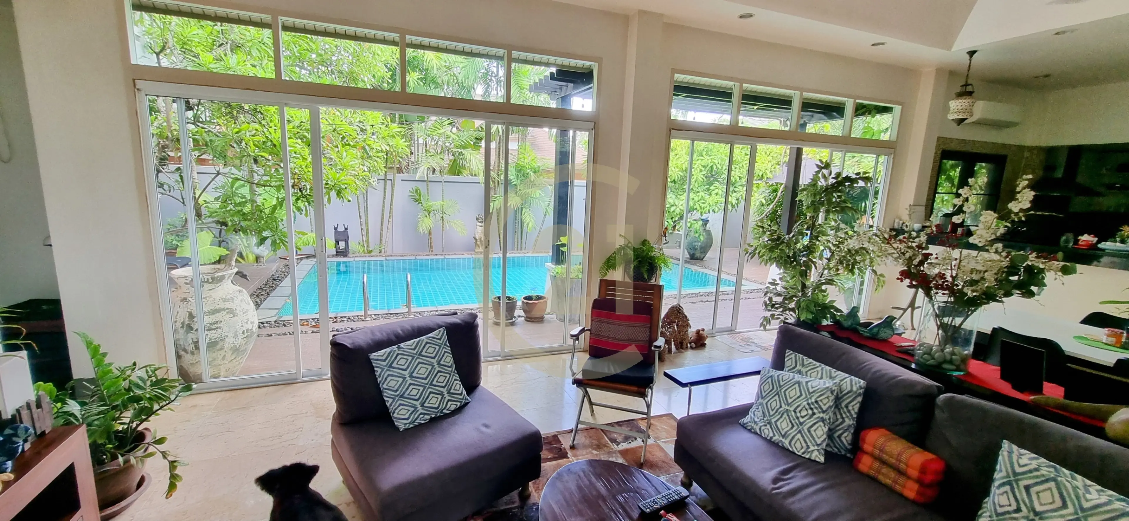 Private Pool Villa with 3 Ensuite Bedrooms in Rawai