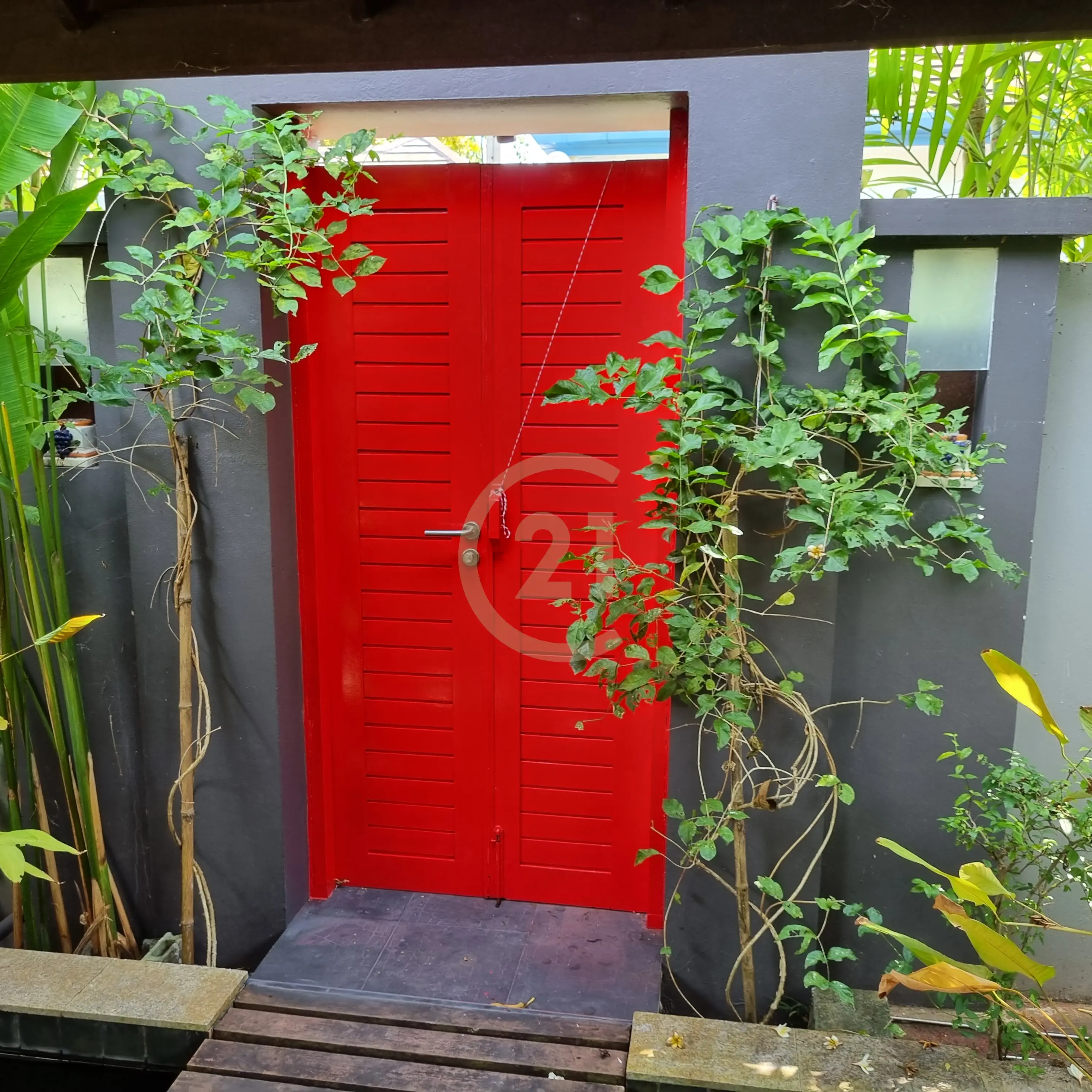 Private Pool Villa with 3 Ensuite Bedrooms in Rawai