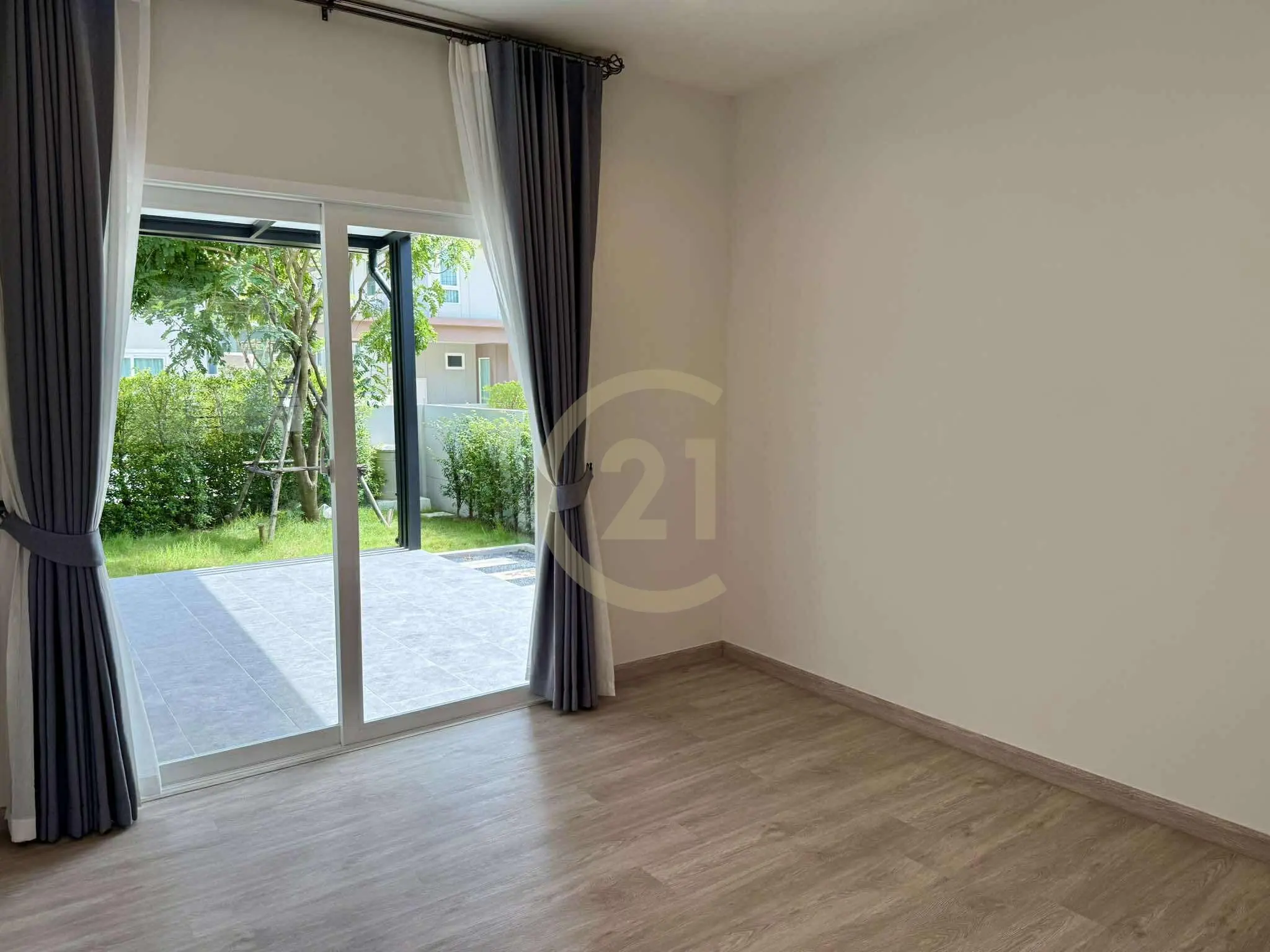 4 Bedrooms Brand New House for Rent - Koh Kaew