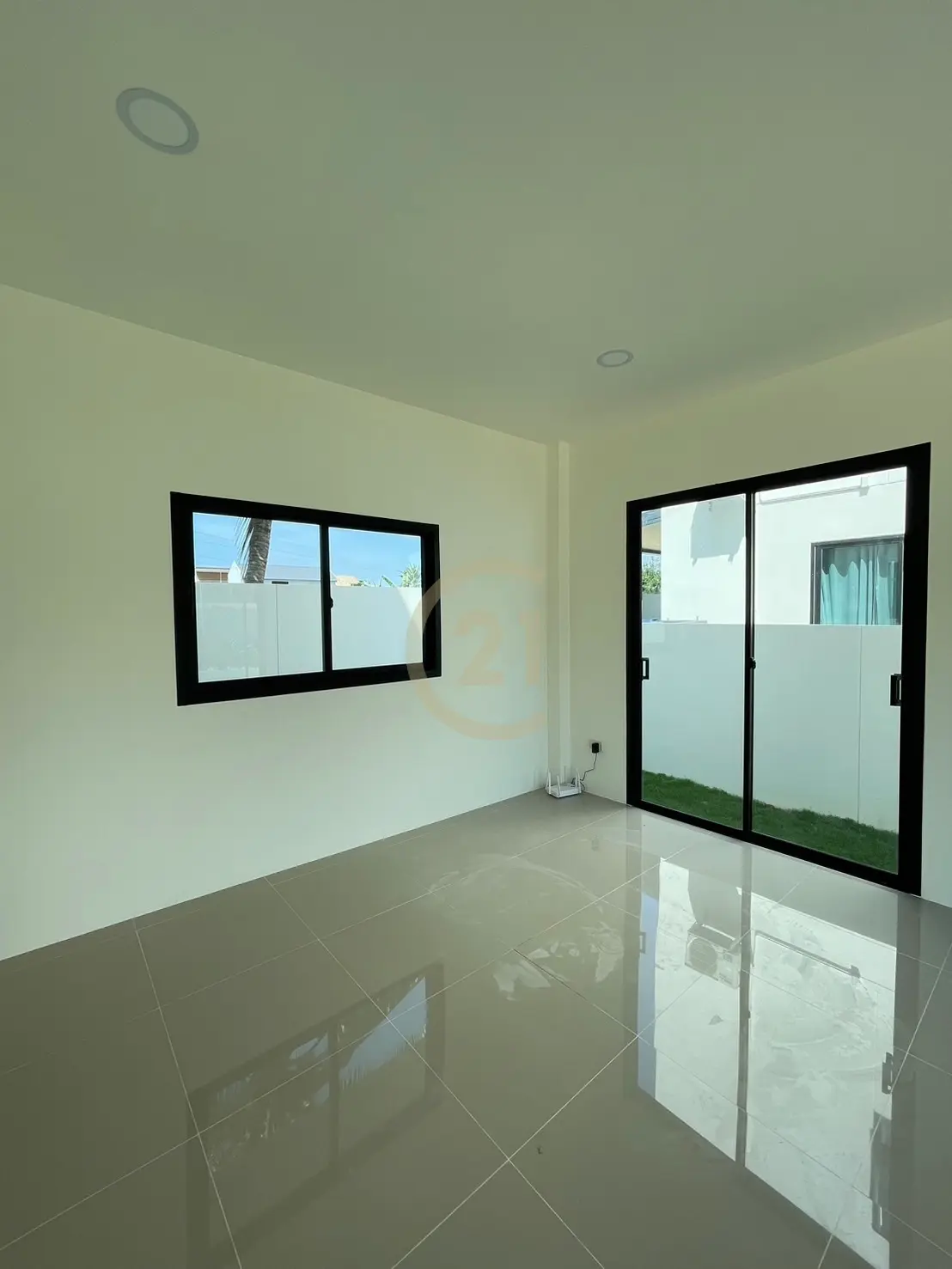 3 Bedrooms Modern Single House in Thalang, Phuket