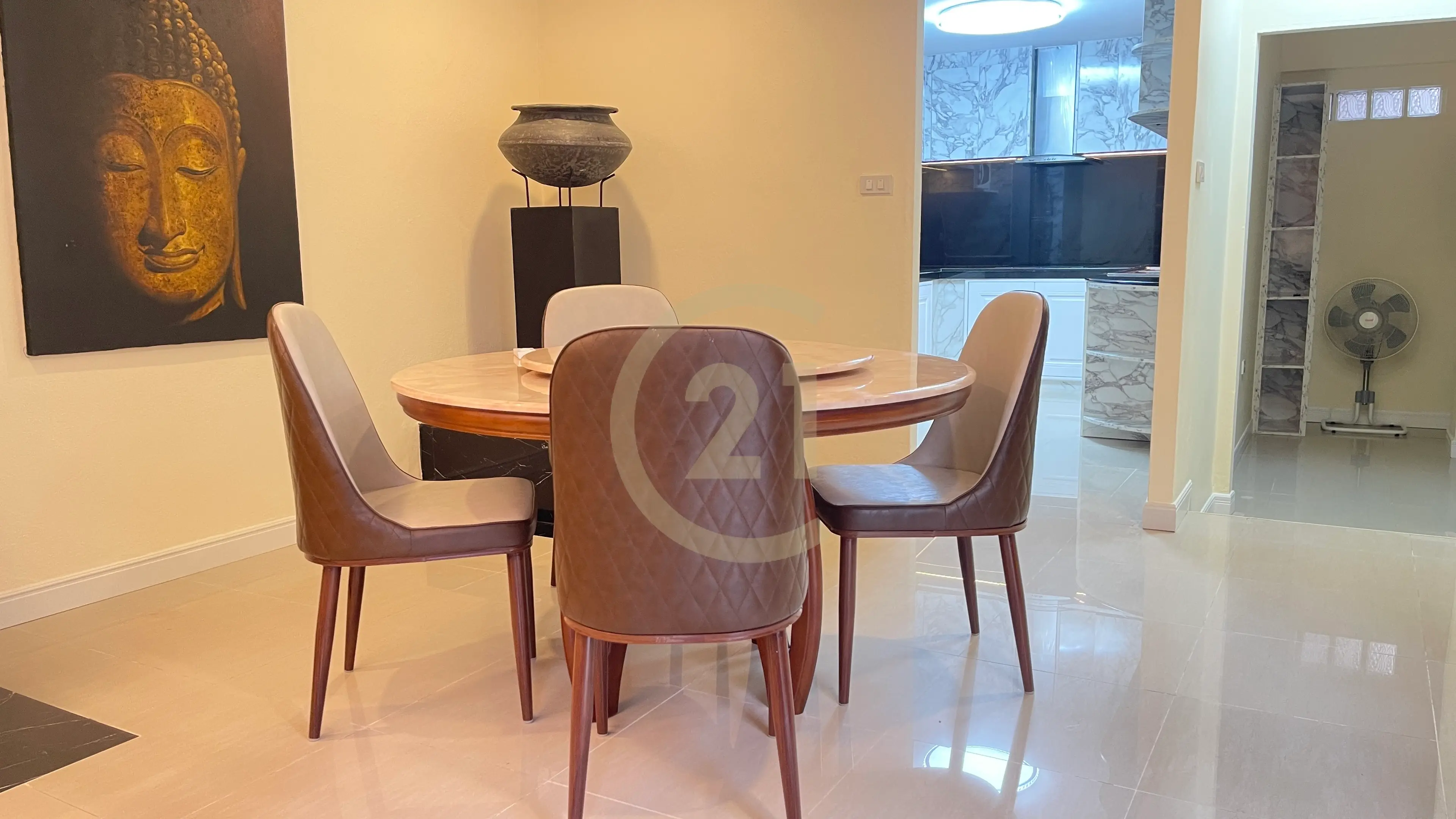 1-Bedroom Apartment Newly Renovated with Office – Patong Hillside