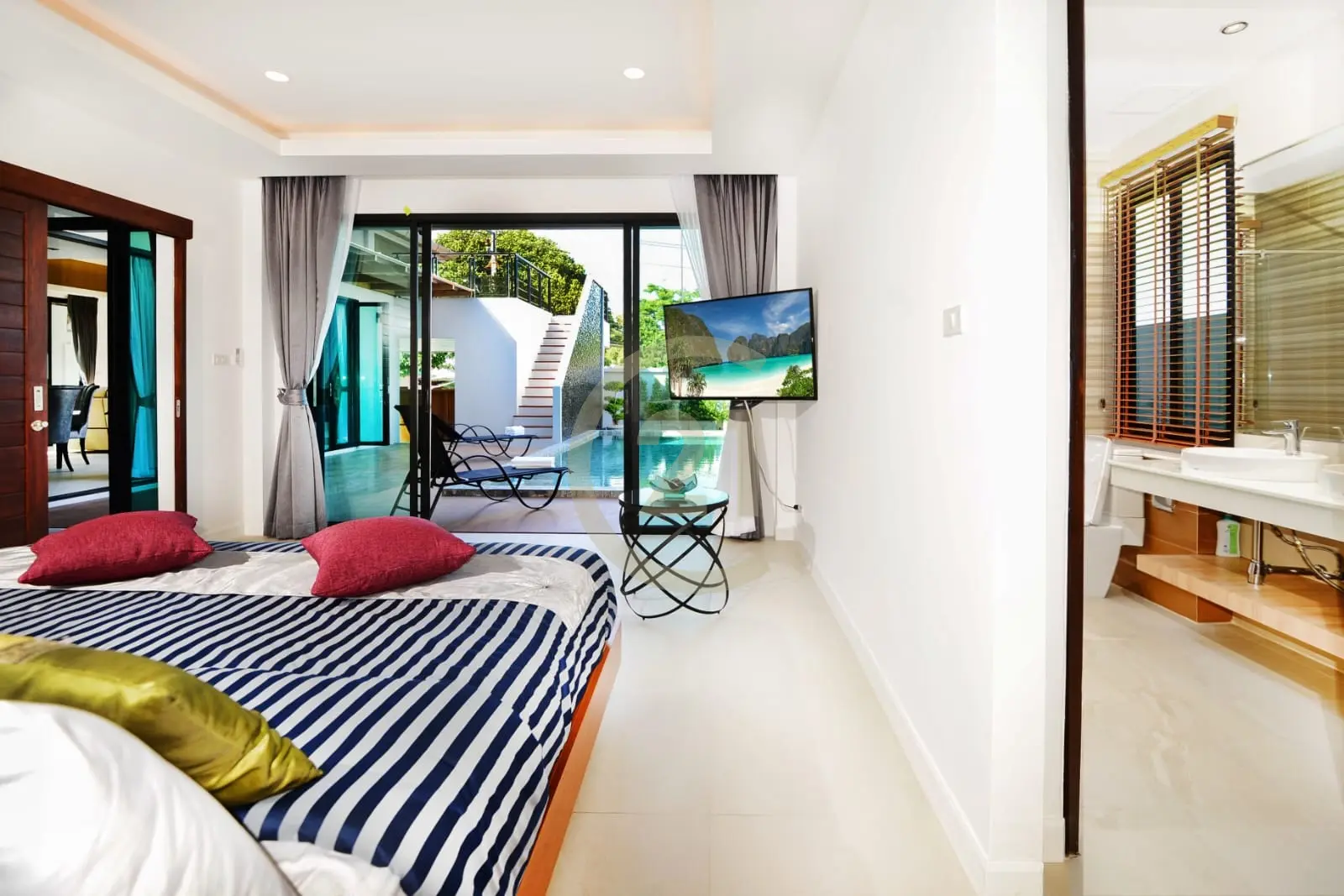 3 Bedroom Seaview Luxury Pool Villa in Saiyuan Rawai