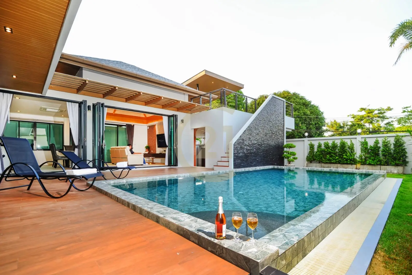 3 Bedroom Seaview Luxury Pool Villa in Saiyuan Rawai