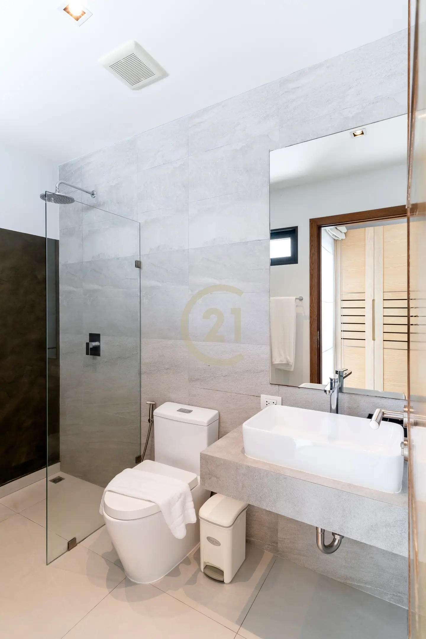 3 Bedroom Luxury Pool Villa for Rent in Nai Harn
