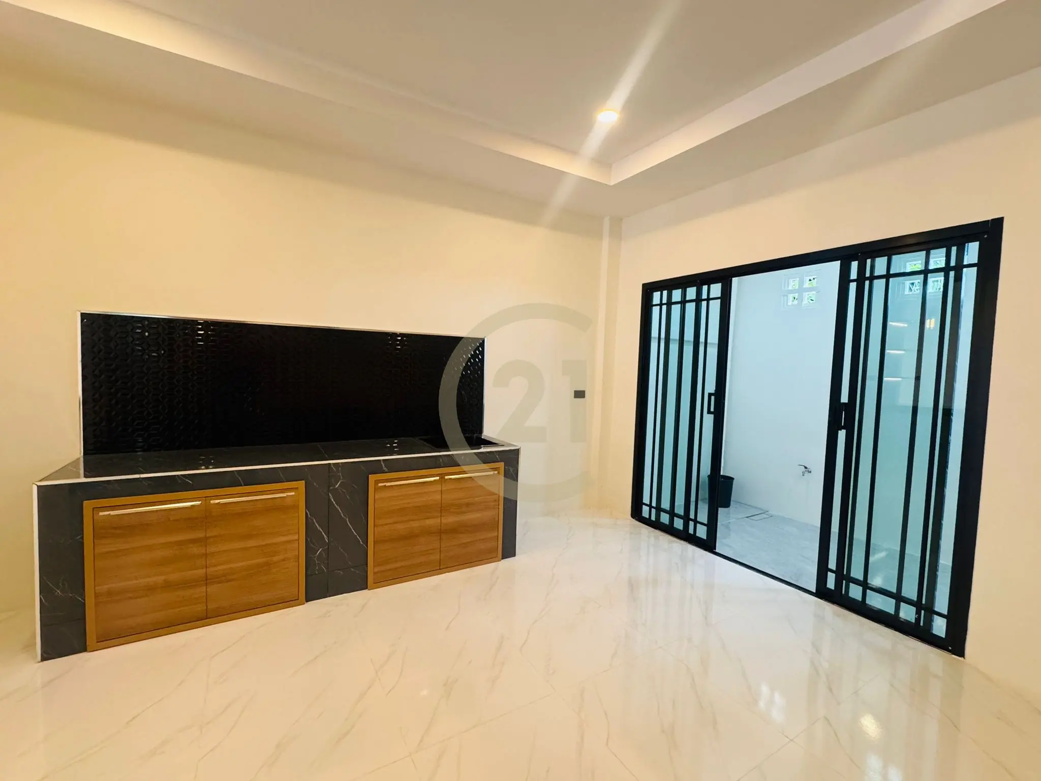 2 Bedrooms Newly Renovated Townhouse for Sale in Rawai, Phuket 