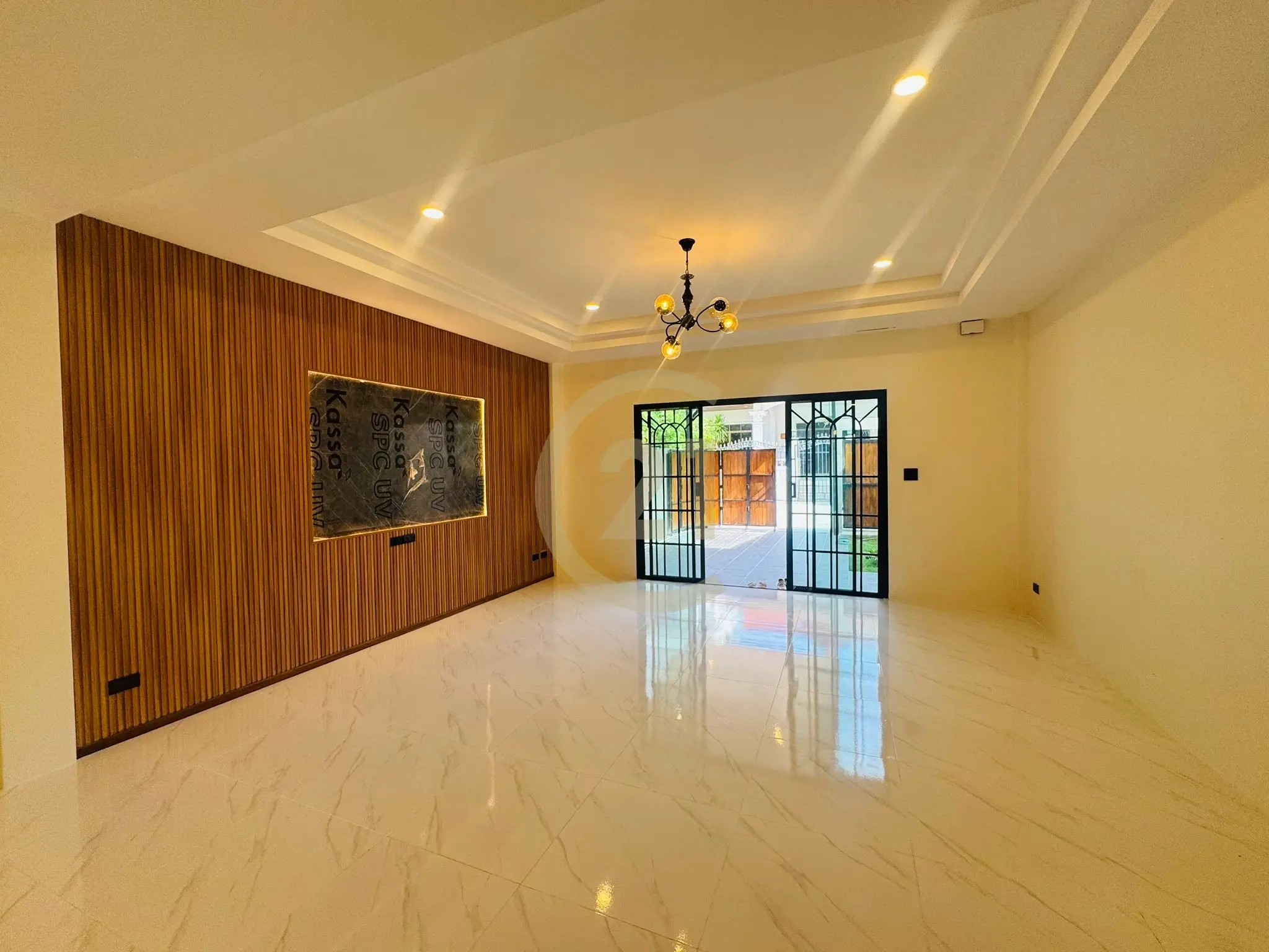2 Bedrooms Newly Renovated Townhouse for Sale in Rawai, Phuket 