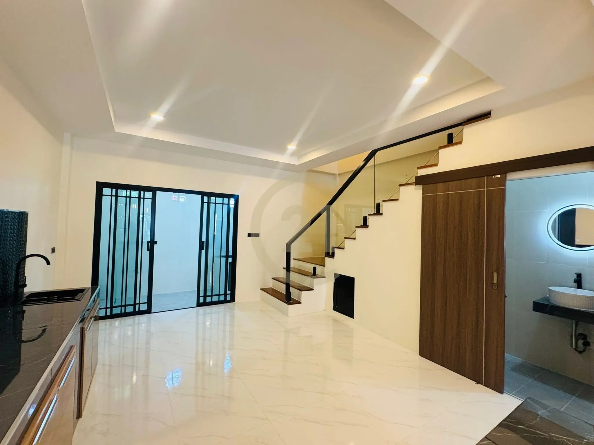 2 Bedrooms Newly Renovated Townhouse for Sale in Rawai, Phuket 