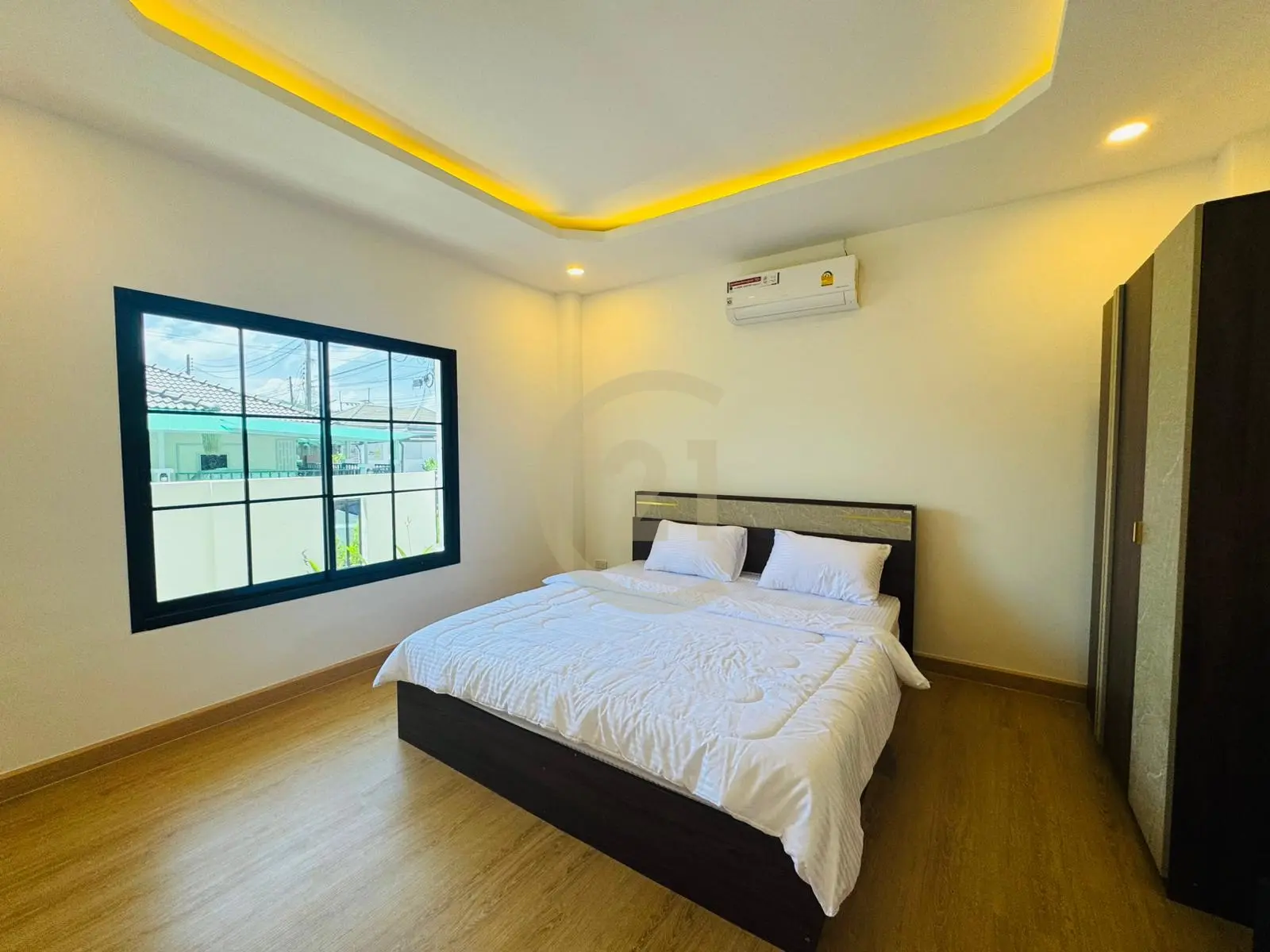 3 Bedrooms Semi-Detached House for Sale in Chalong, Phuket