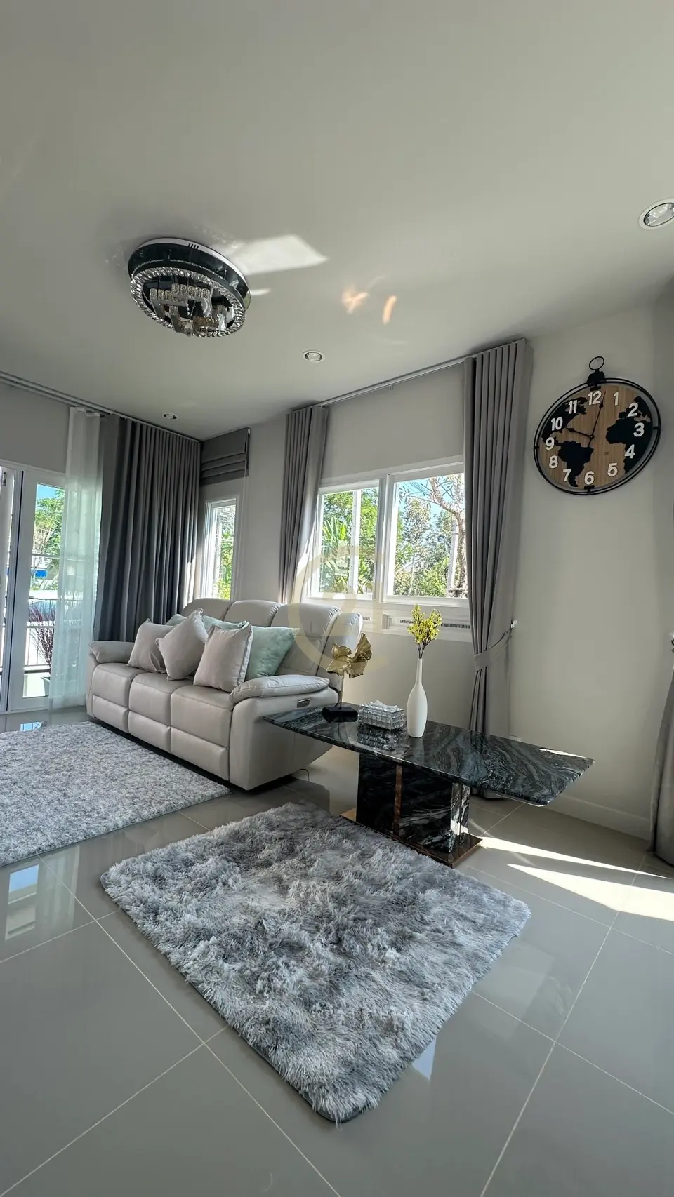 Spacious 4-Bedroom Modern Home and Lush Gardens in Pa Khlok, Phuket