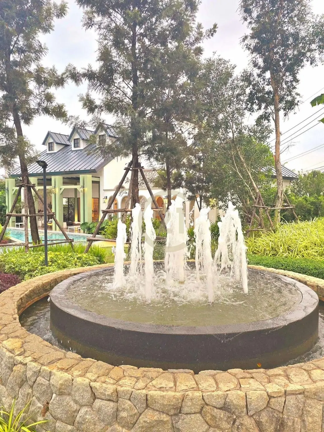 Spacious 4-Bedroom Modern Home and Lush Gardens in Pa Khlok, Phuket