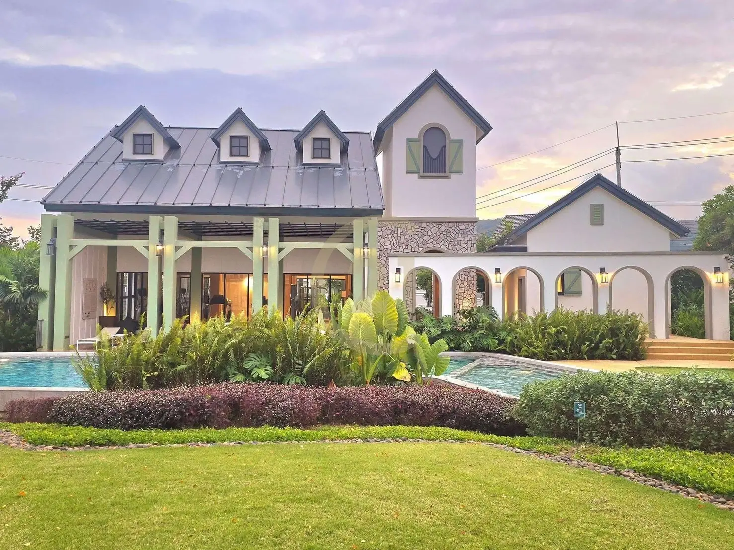 Spacious 4-Bedroom Modern Home and Lush Gardens in Pa Khlok, Phuket
