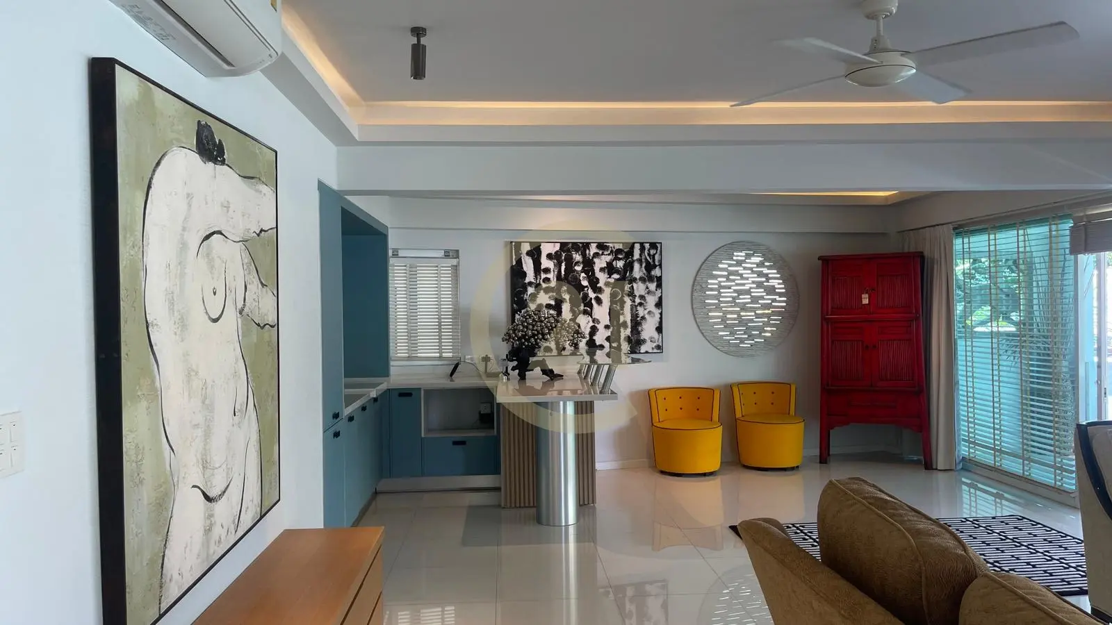 Spacious 4-Bed Penthouse in Rawai with Modern Living Spaces for Rent